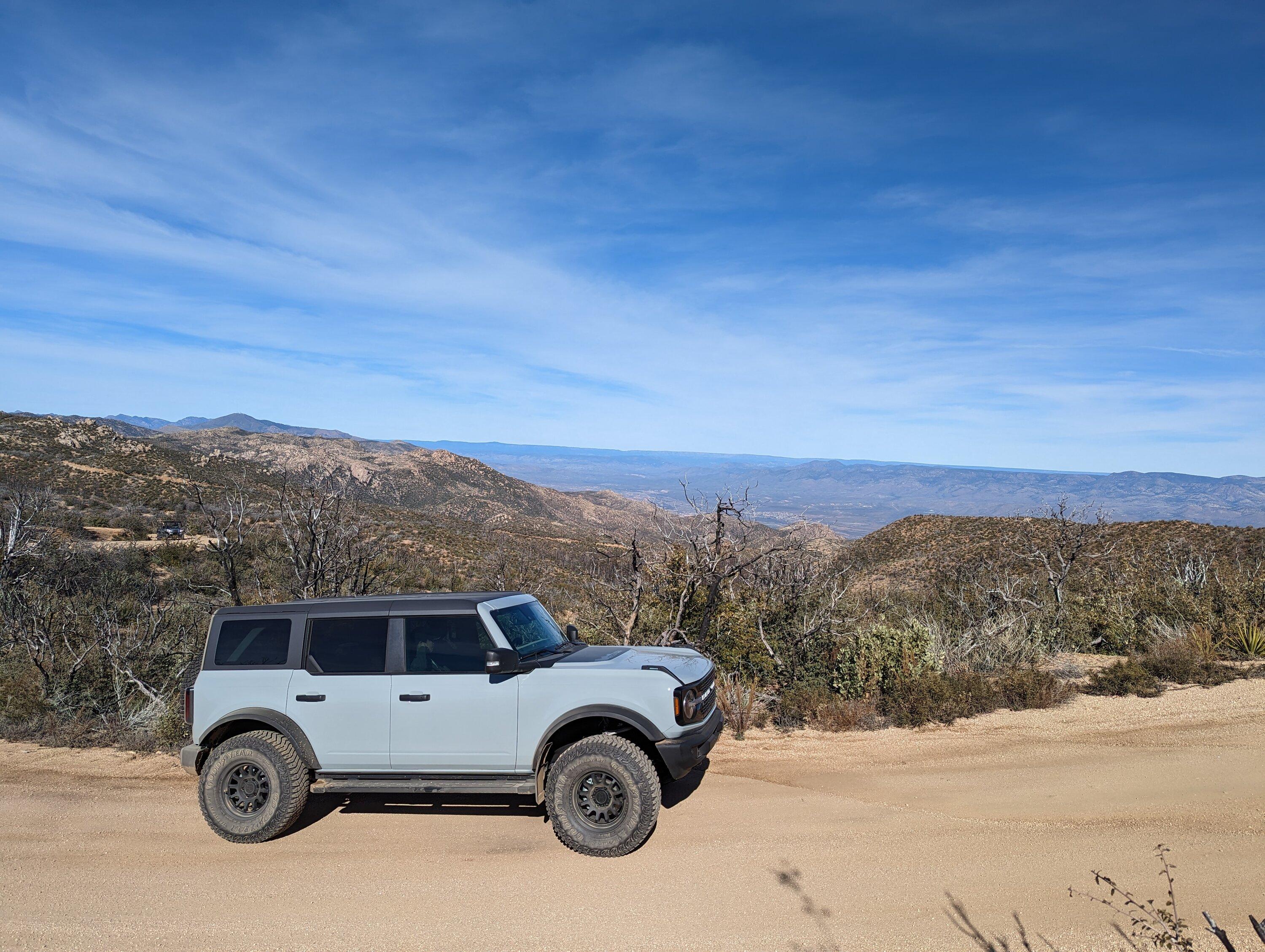 Ford Bronco CACTUS GRAY Bronco Club PXL_20221226_195223471