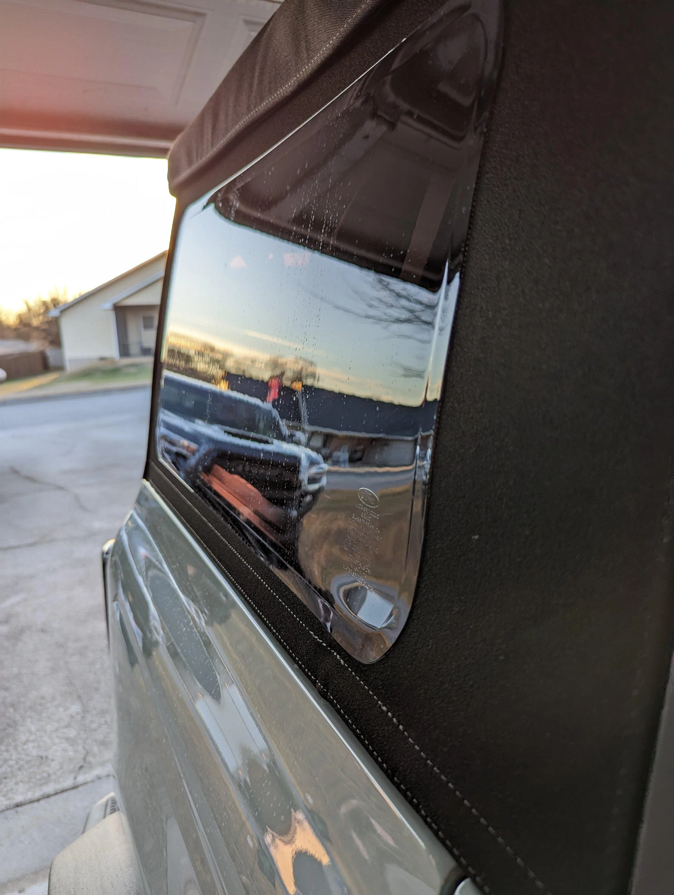 Ford Bronco 2023 Bronco Soft Top Window Seems Less Wavy PXL_20221229_220018321