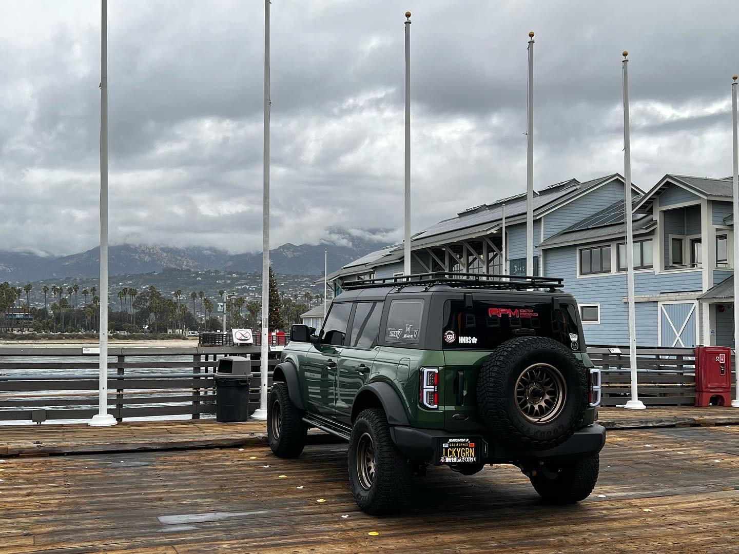 Ford Bronco ERUPTION GREEN Bronco Club AE4B1F7C-12AC-4FE6-B99D-A22E56F878E2
