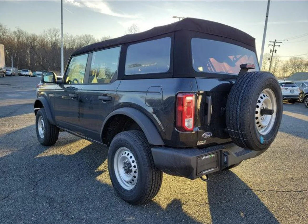 Ford Bronco 2023 Bronco Soft Top Window Seems Less Wavy E85868CF-7DE6-40A0-A955-D730070EFE54