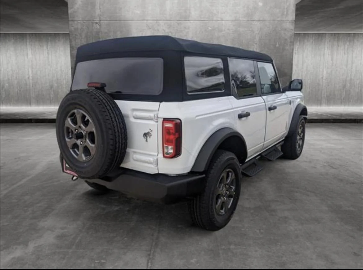 Ford Bronco 2023 Bronco Soft Top Window Seems Less Wavy A4CB0C17-0025-4B97-9E29-931E05B77374