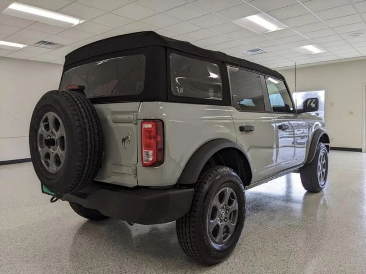 Ford Bronco 2023 Bronco Soft Top Window Seems Less Wavy 312E6D77-962F-465F-ACD0-BB02D527F616