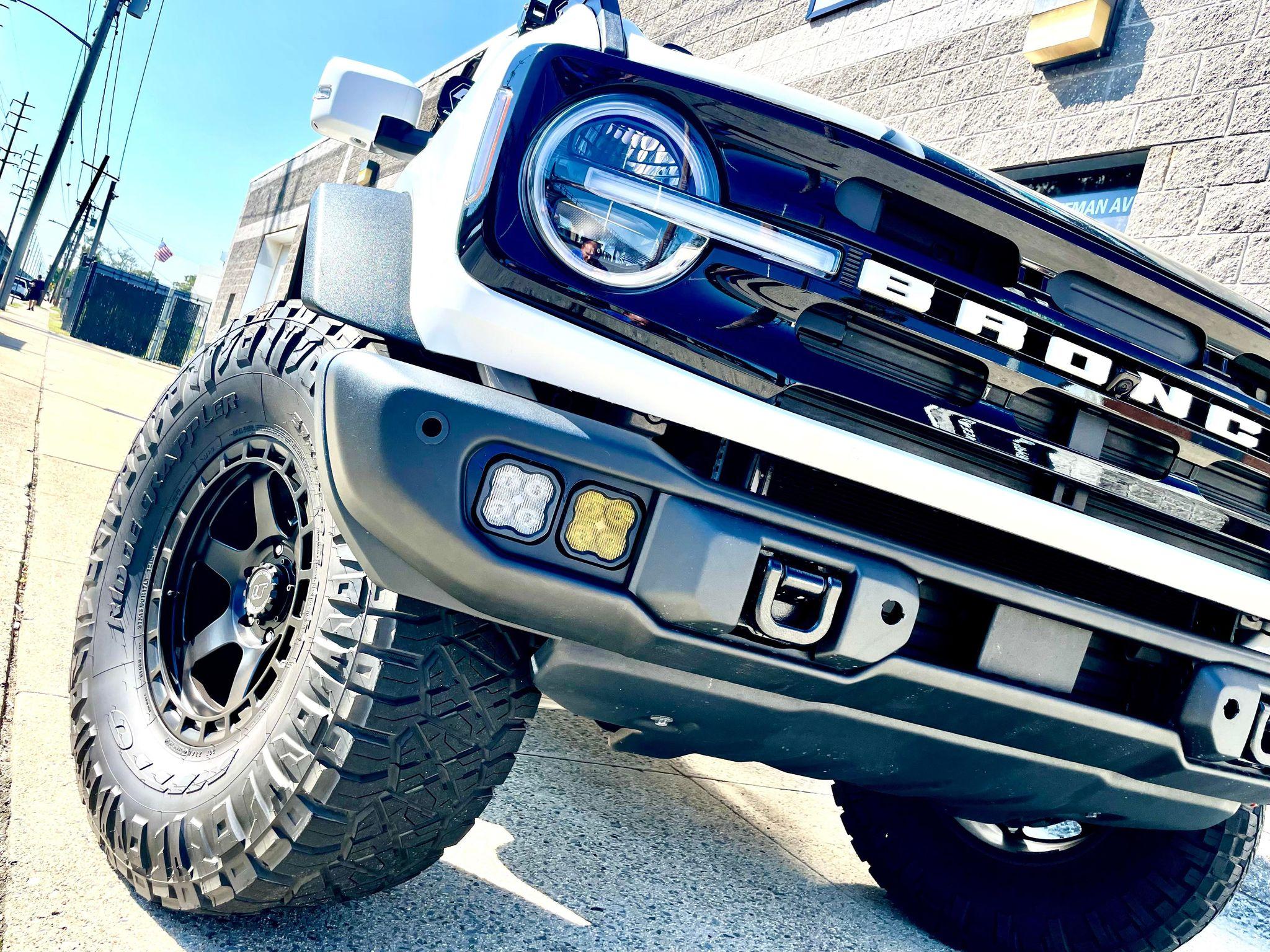 Ford Bronco replace fog lights 310825736_882767606441277_3014569059457776436_n