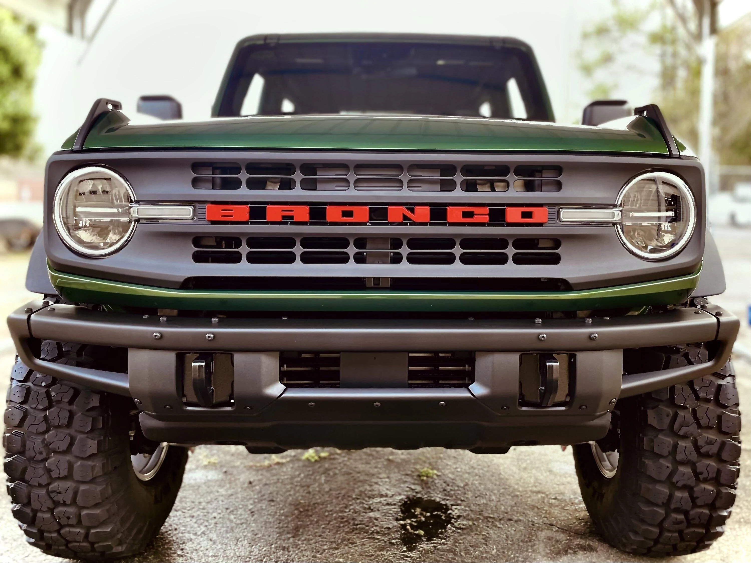 Ford Bronco Retro themed 2Door Eruption Green basequatch progress 8E5F0936-D036-4902-A36C-2D5696BFDAF7