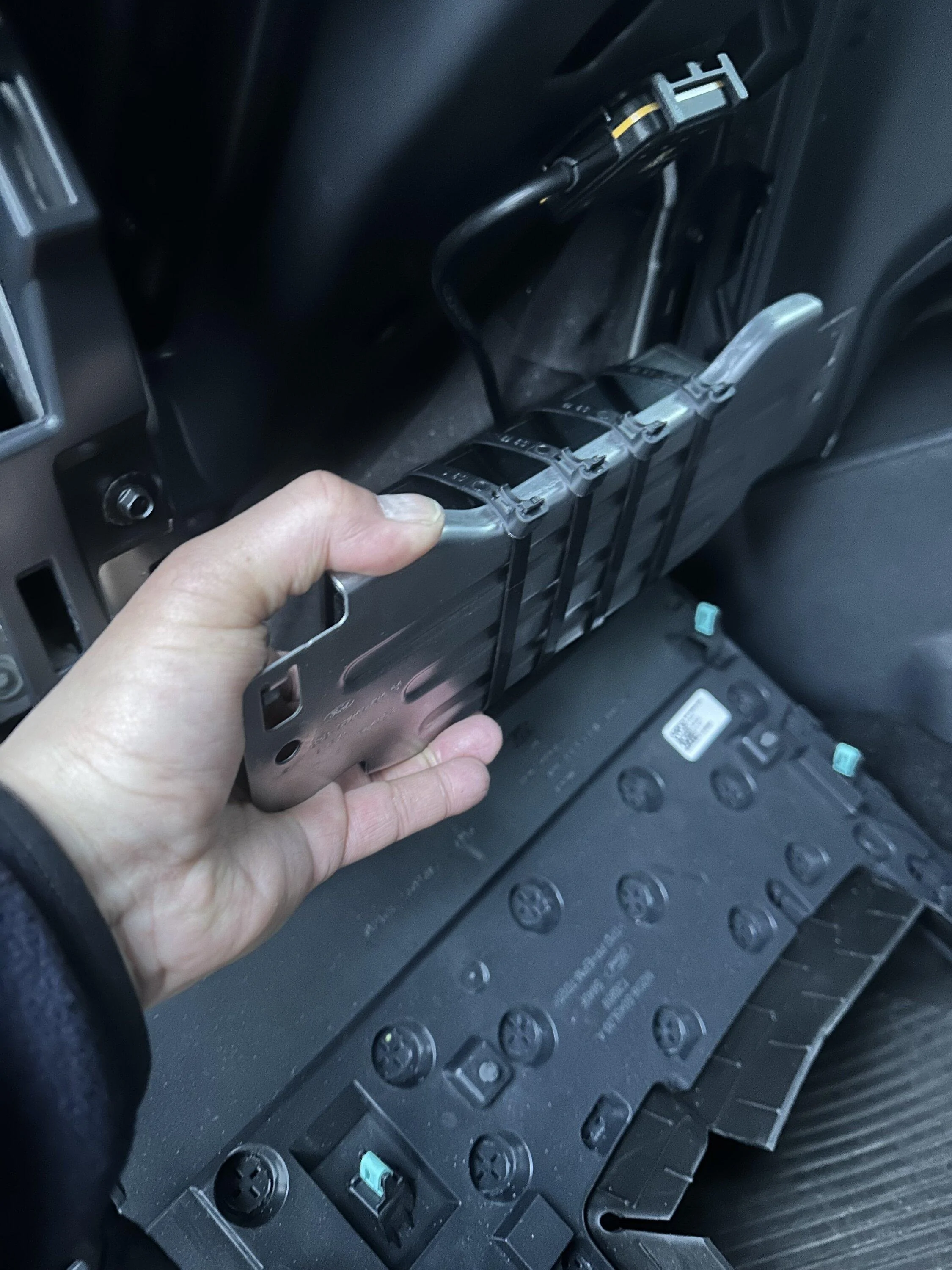 Ford Bronco Kicker Key 200.4 w/ PLUG&PLAY Harness.... IMG_4409