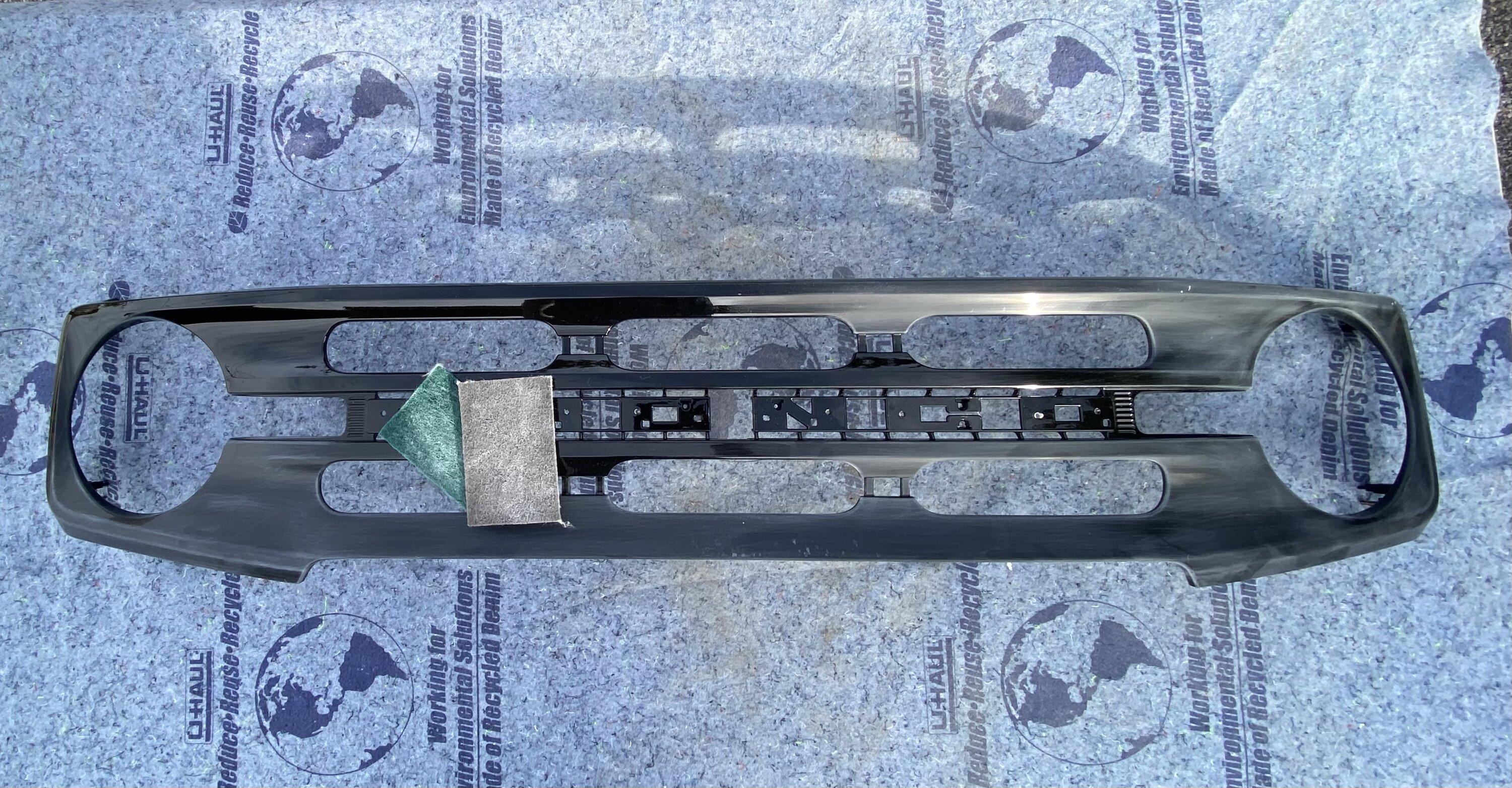 Ford Bronco Customized OBX Grill On Badlands 098E1586-F526-437B-AA0D-7702109BE948