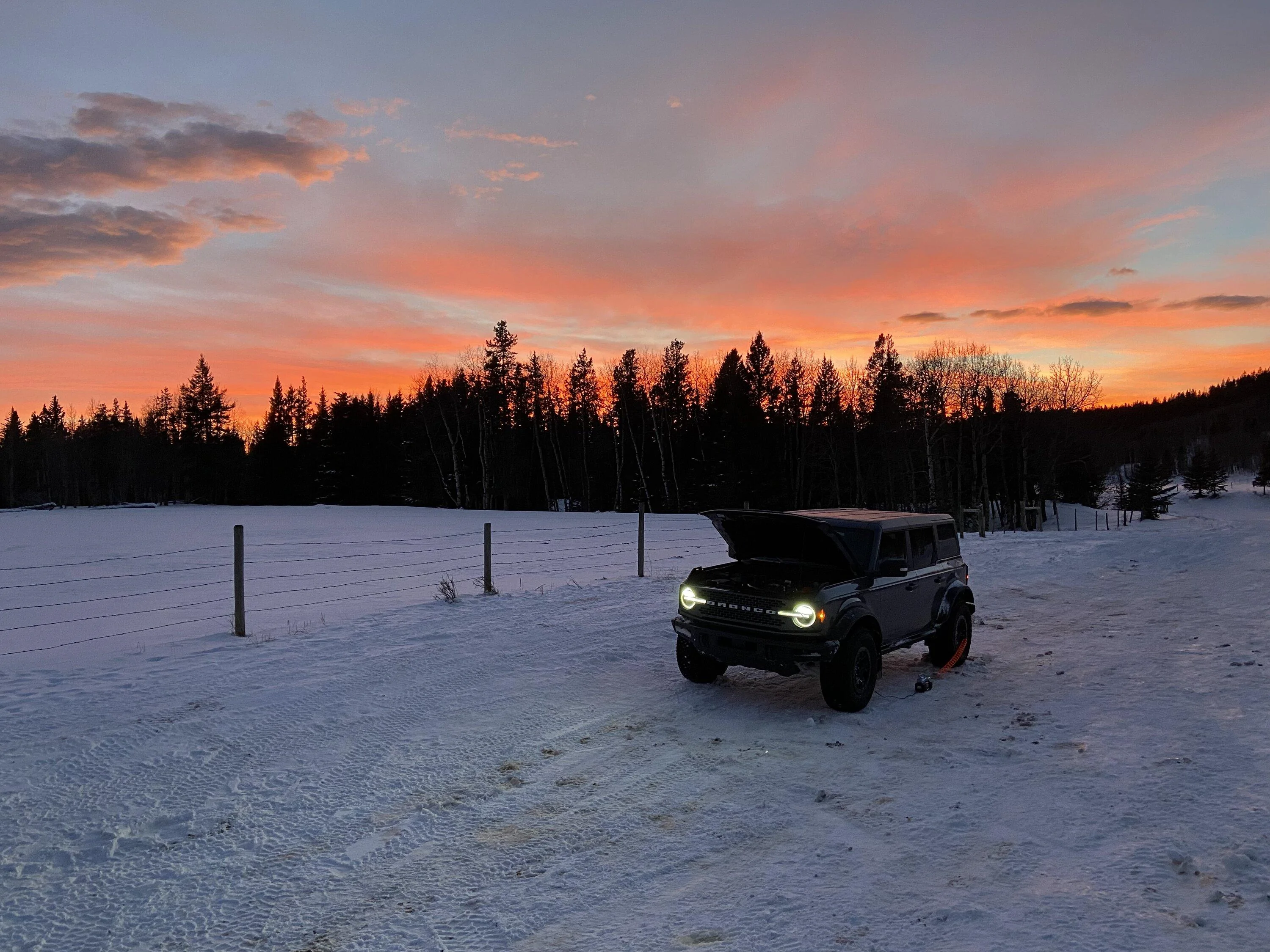 Ford Bronco Let's See Those Sunset Bronco Photos!! B3FE5E1C-26D0-4CF0-8937-91C6B7A36DF3