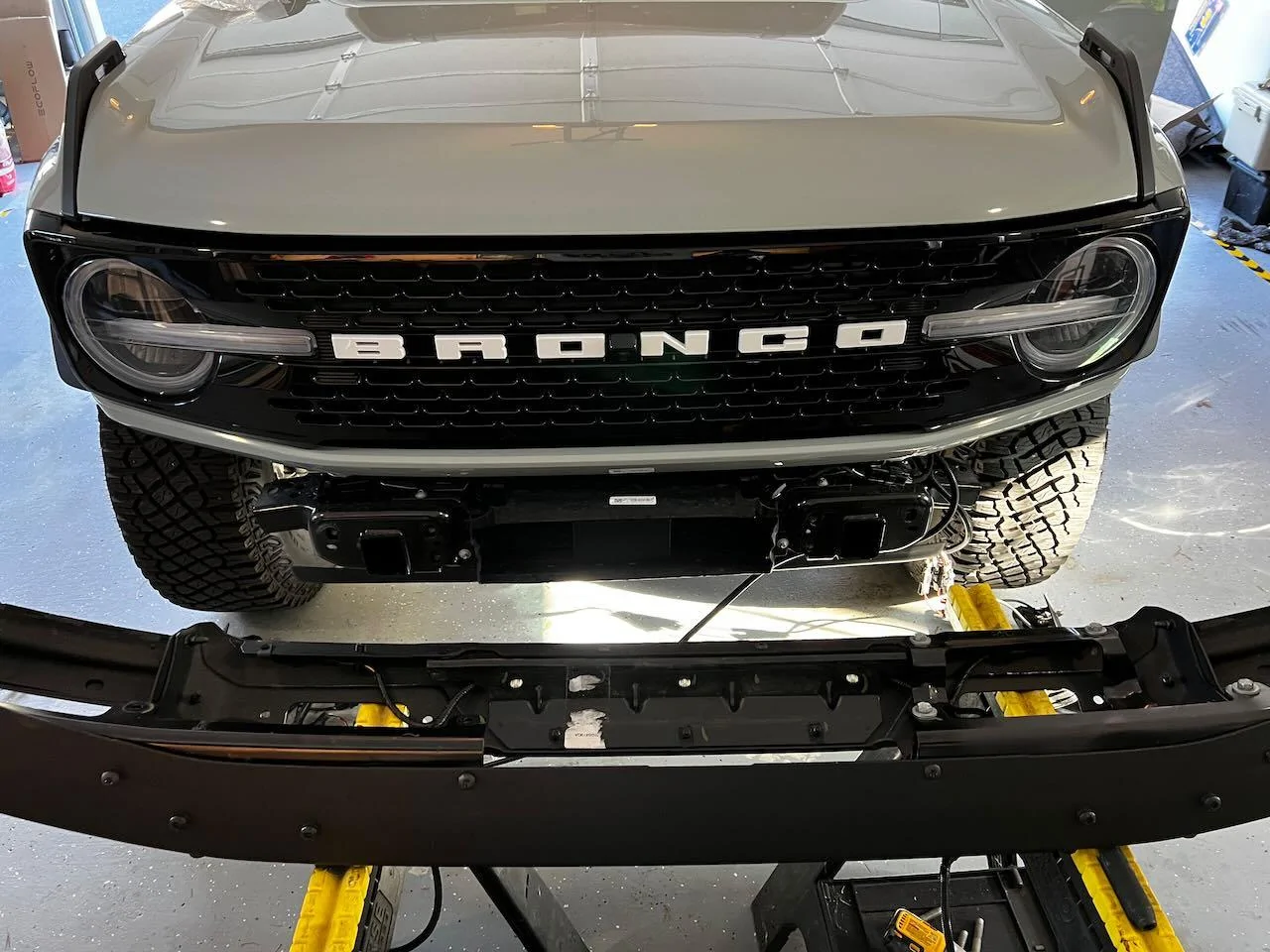Ford Bronco JCR Offroad Winch Plate/License Plate Bracket/Camera Relo/Zeon 10S Install & Photos IMG_3525