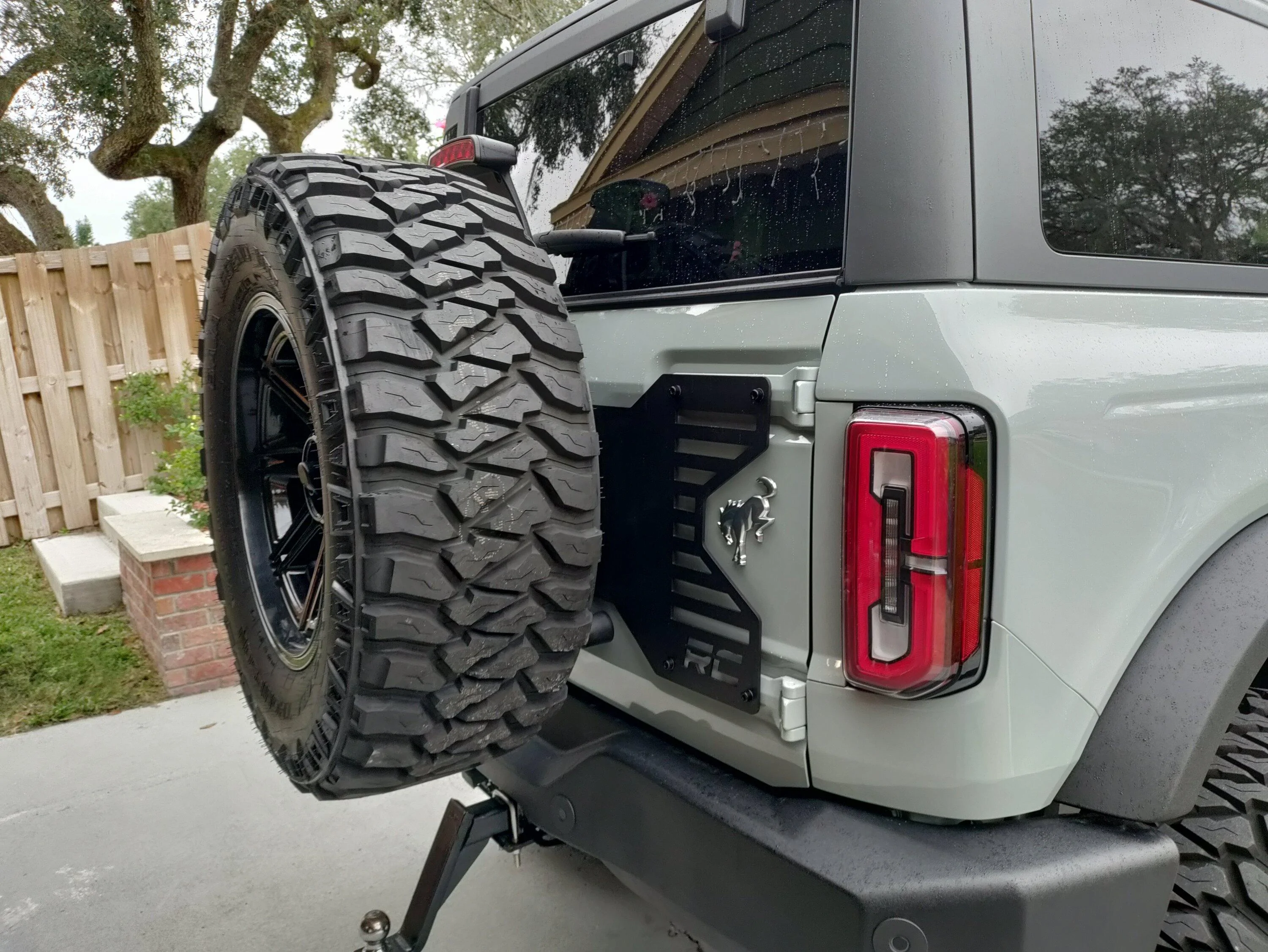 Ford Bronco Tailgate noise after upgrading wheels & tires IMG_20221222_151353
