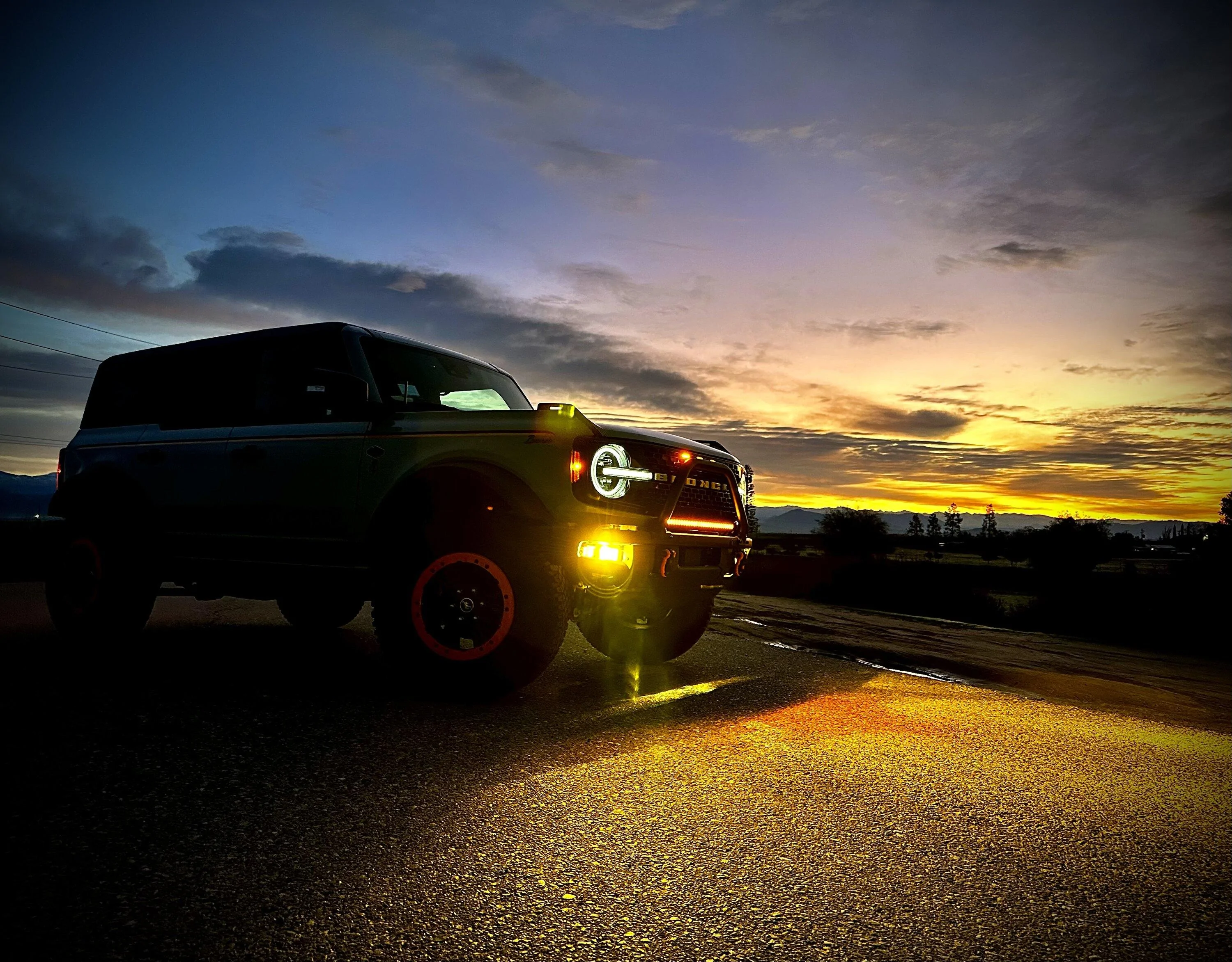 Ford Bronco Let's See Those Sunset Bronco Photos!! 43FCE727-C395-48BC-9696-EDD868C77F33