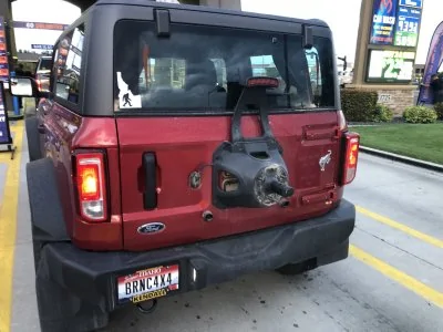 Ford Bronco Base - Only one rear tow hook? XrXfkMT