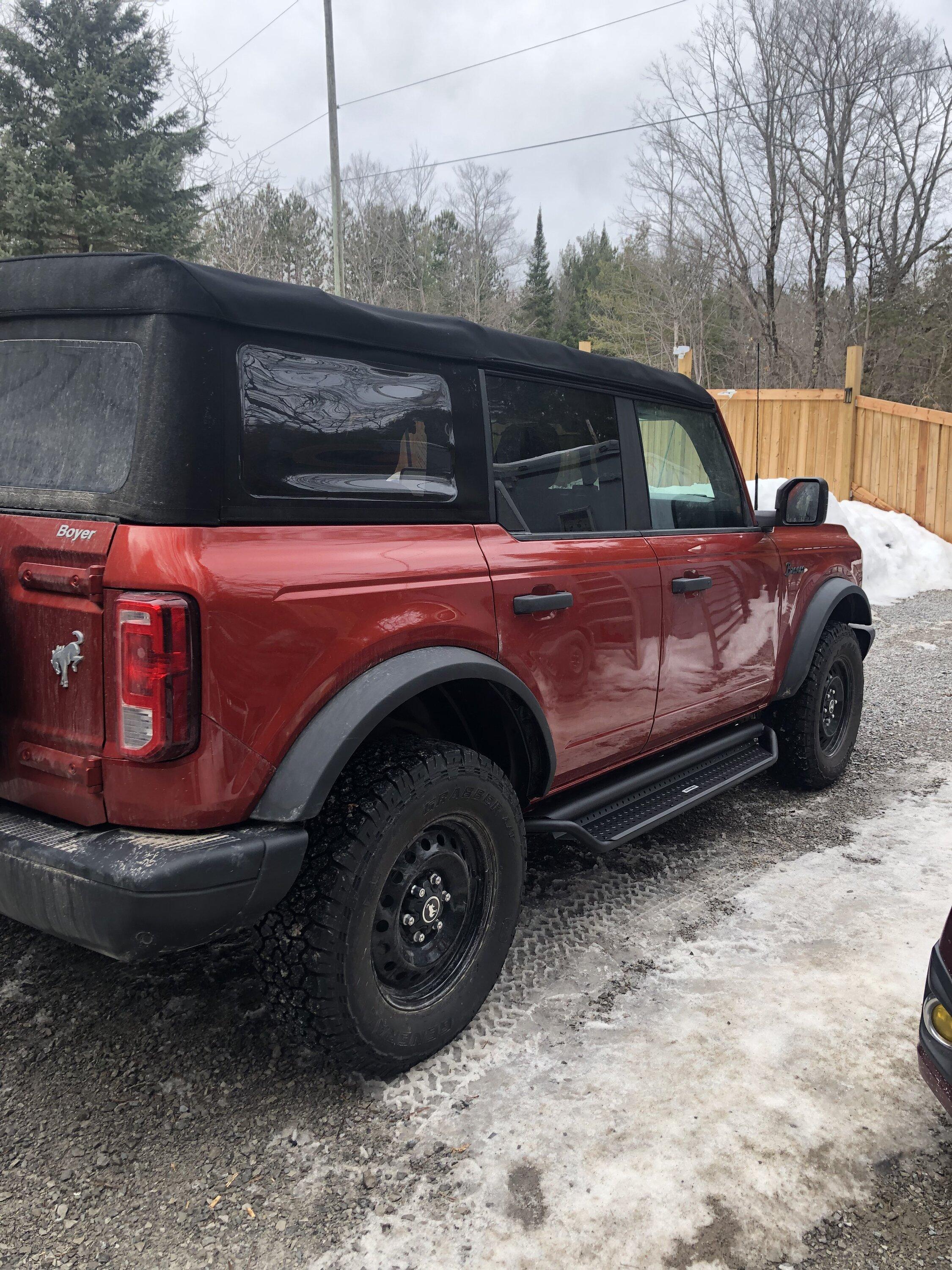 Ford Bronco Go Rhino Dominator extreme steps installed 7384BC45-1039-49E2-907D-FA49C85A2BBA
