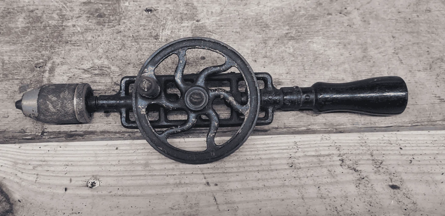 Ford Bronco Garage Find: Specialized Tools For Working On Fords - Dating Back to Model T! 1672716550066