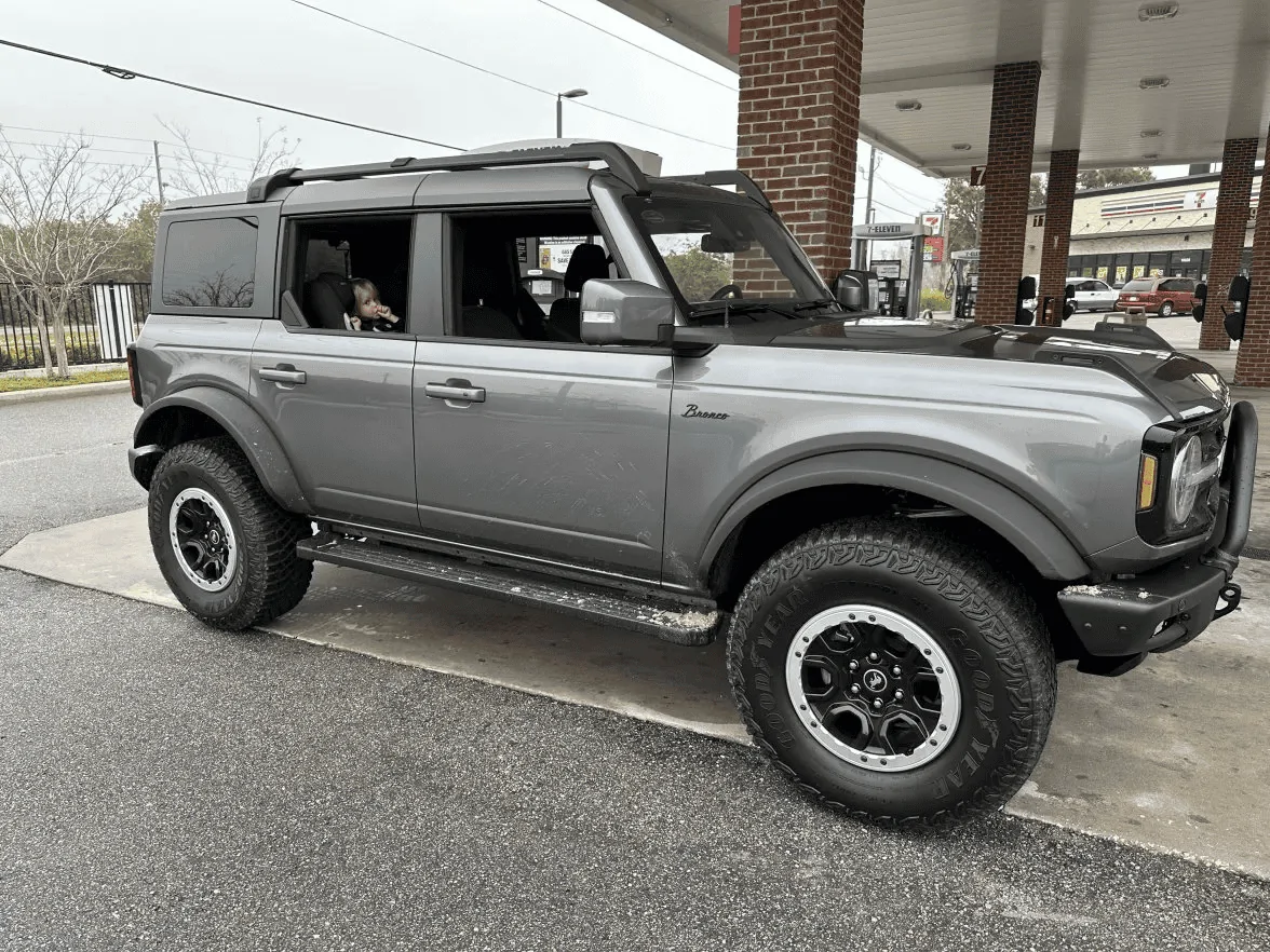 Ford Bronco build week 10/24 1672775375668