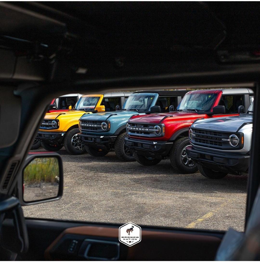 Ford Bronco Bronco lineup Screenshot_20201006-202352_Instagram