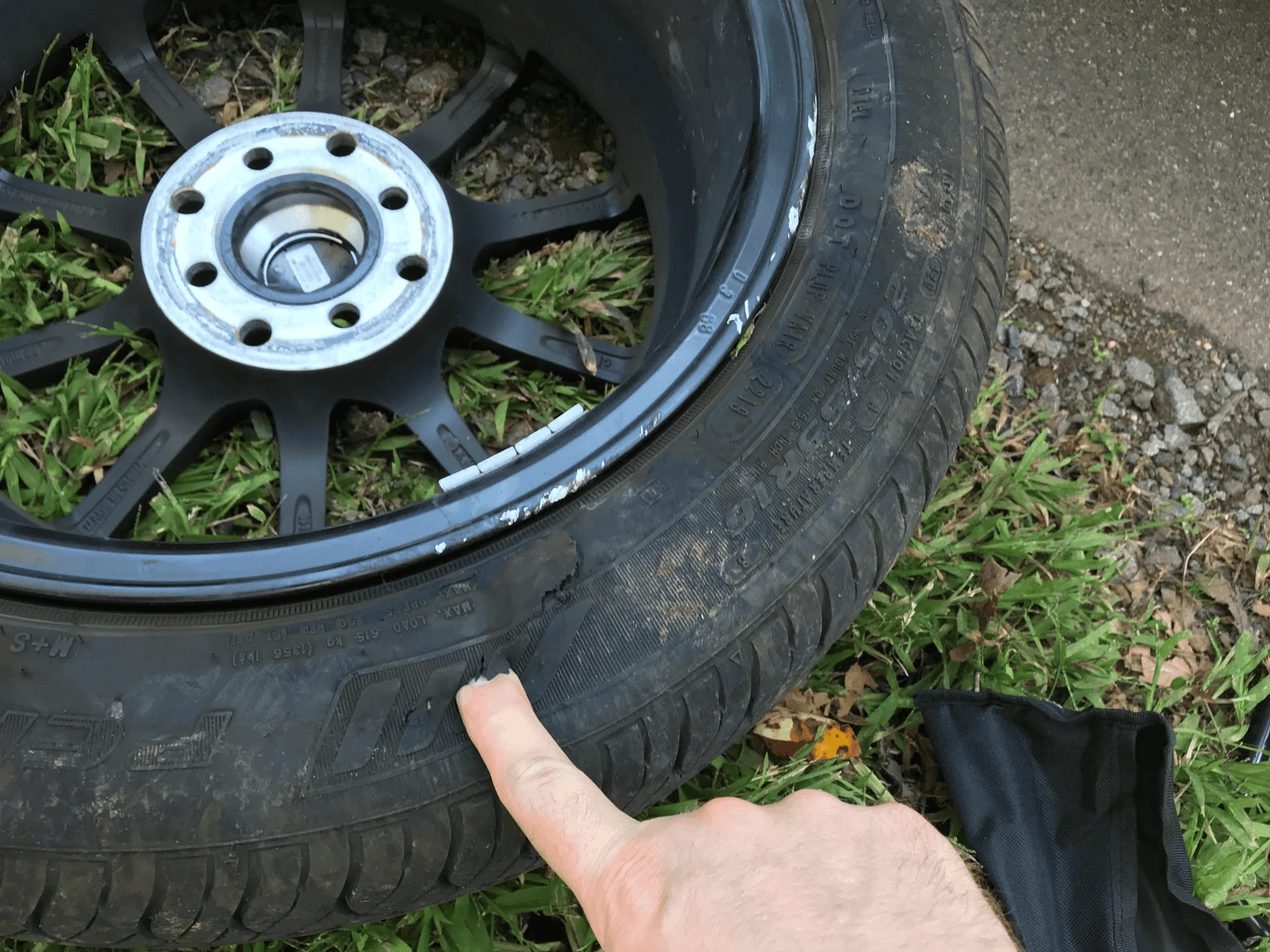 Ford Bronco Rocking it without the spare tire (delete). 1602080165734