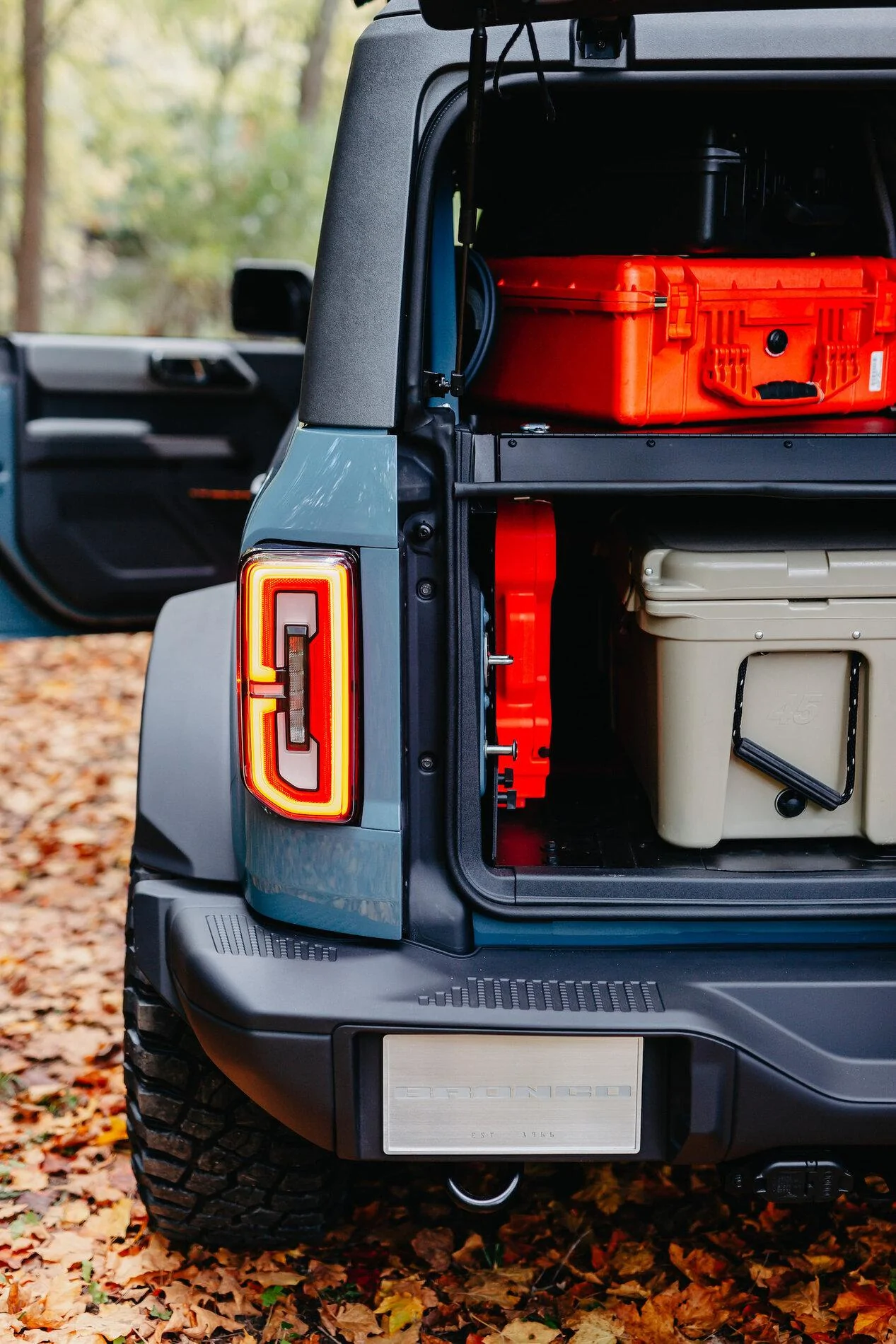 Ford Bronco Bronco Overland Concept Revealed! With Live Debut Video & Pics From Super Celebration East Overland-Bronco-Concept-7