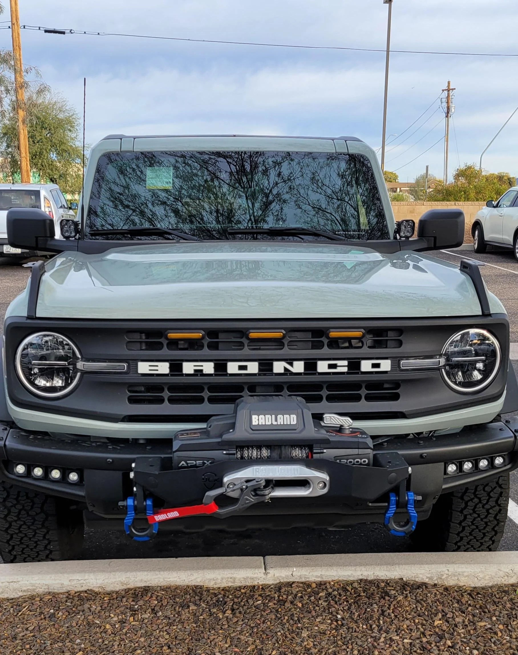 Ford Bronco Black Diamond winch ? 20230105_083503