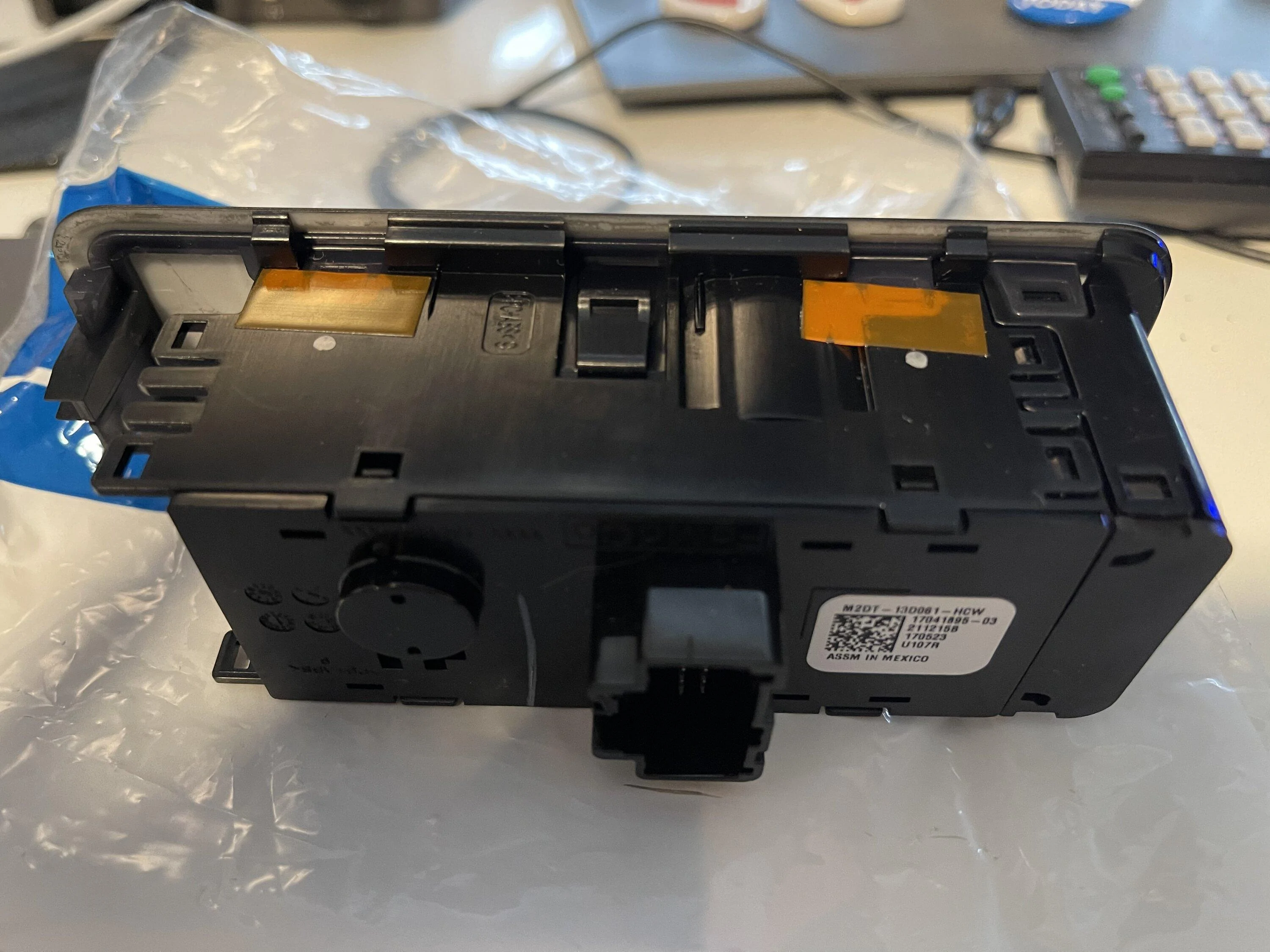 Ford Bronco Headlight switch assembly EDAB739F-9E90-45F1-992B-28D44CF7779B