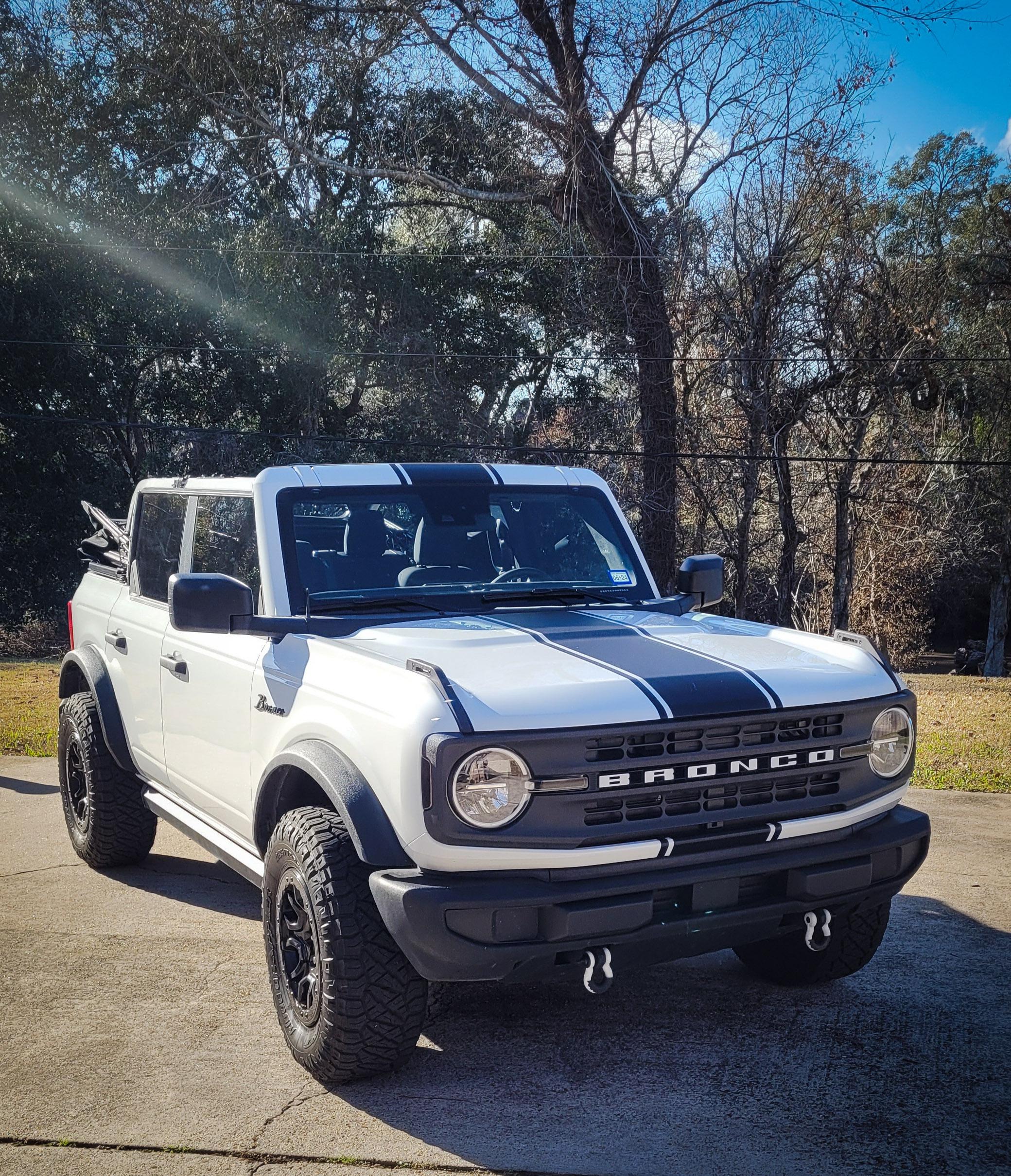 Ford Bronco She got some stripes. PSX_20230106_174057