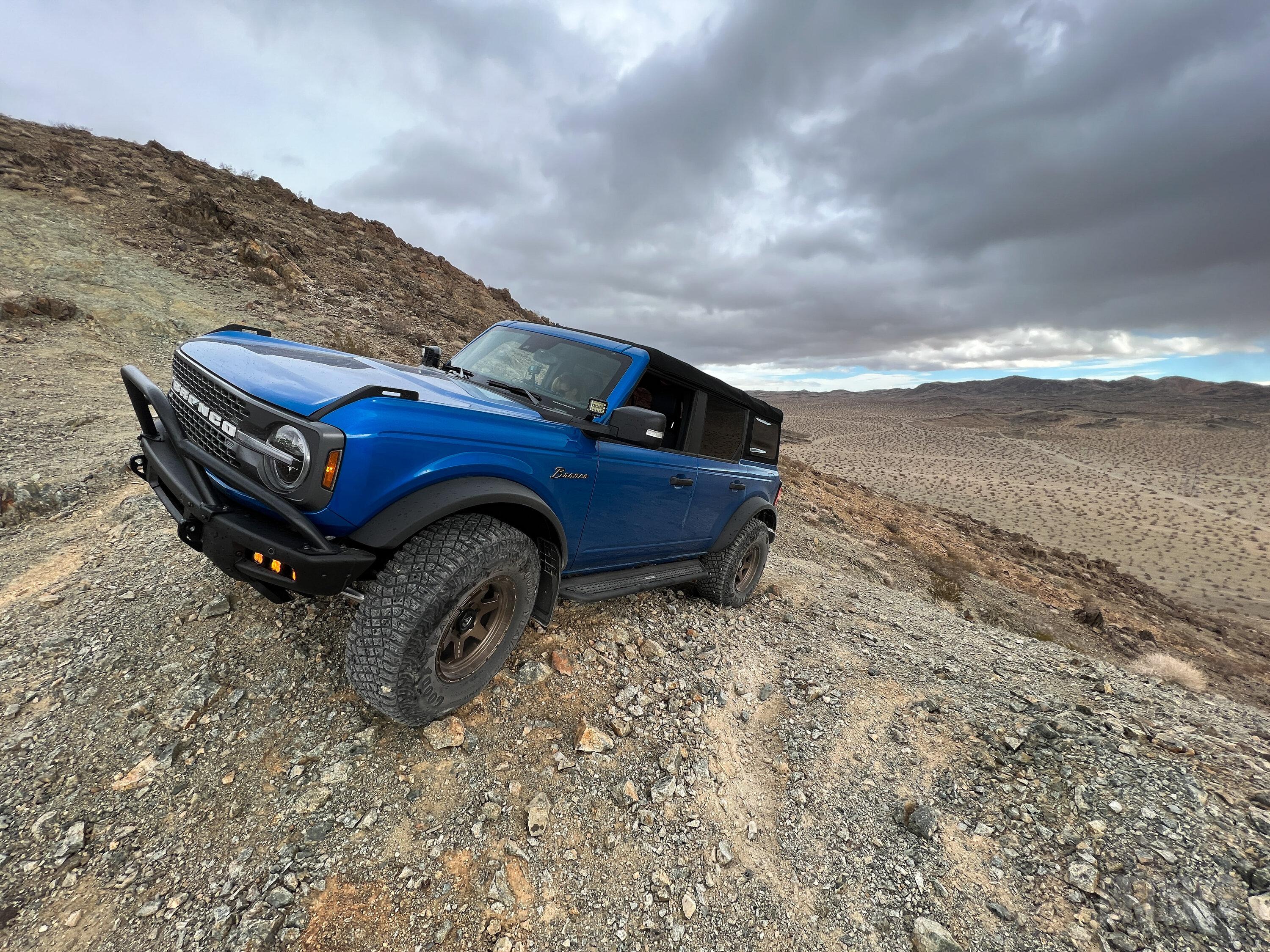 Ford Bronco Go Rhino Dominator extreme steps installed IMG_8646