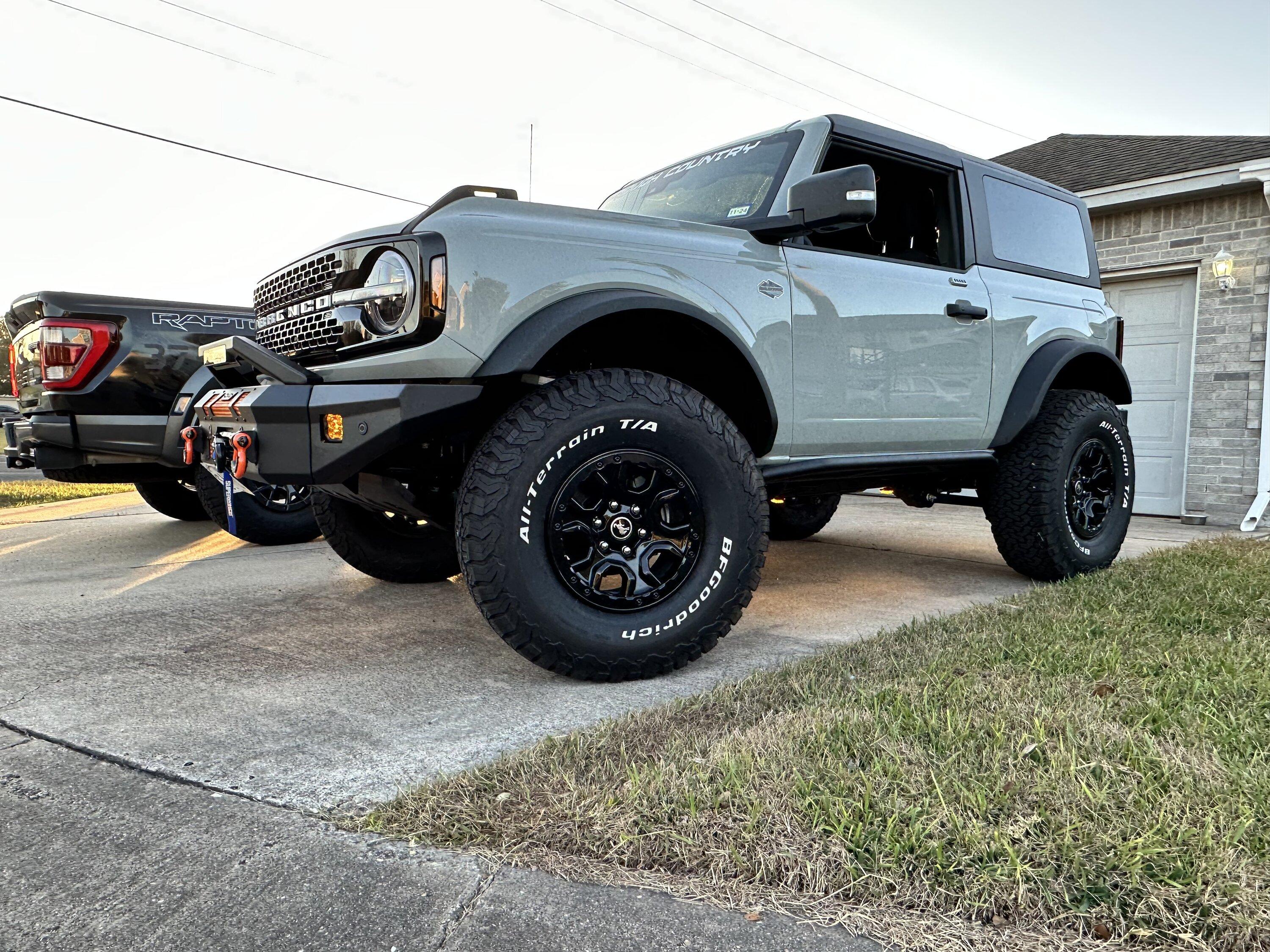 Ford Bronco Show me your broncos on 37’s… IMG_0183.JPG