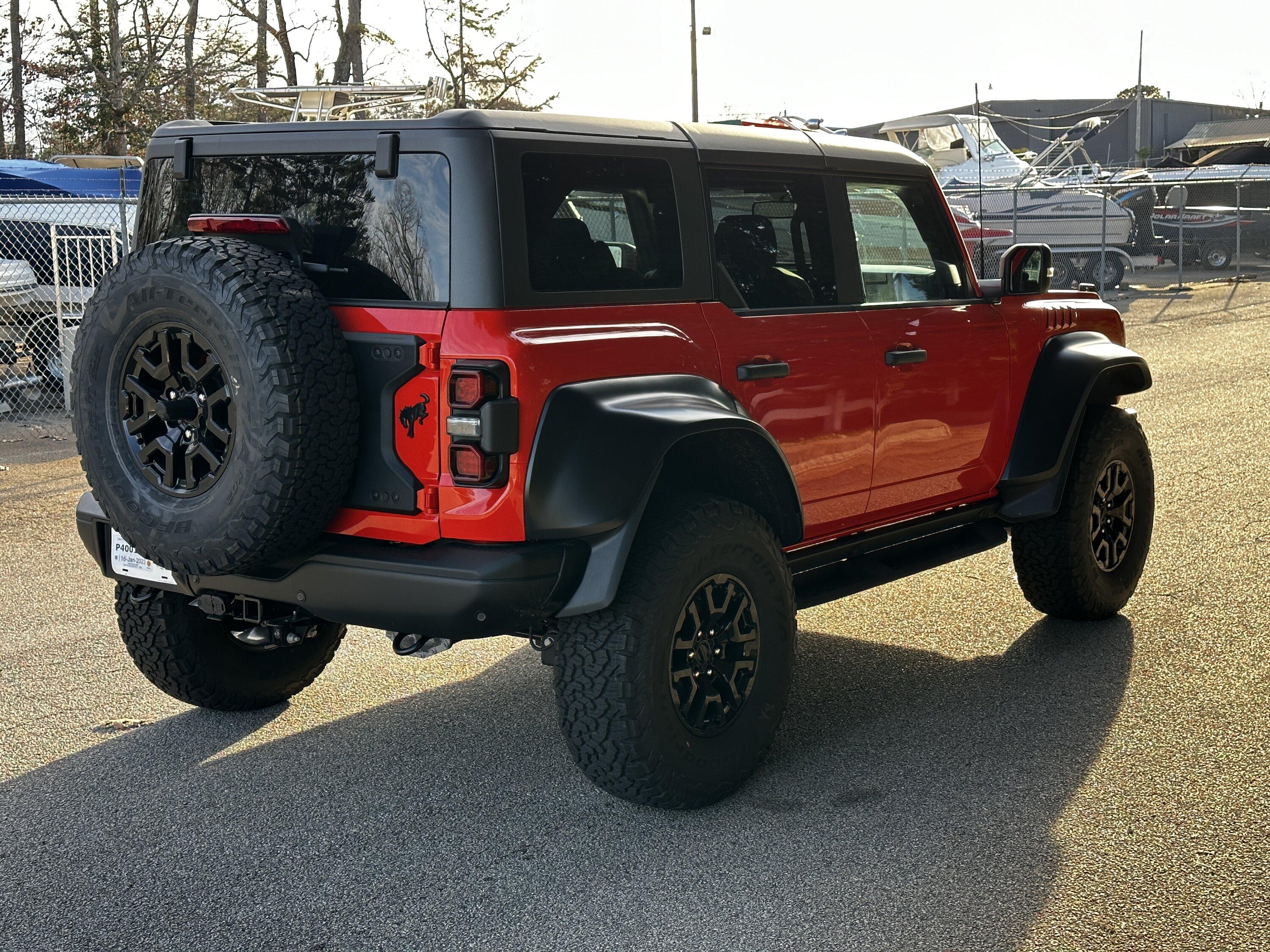 Ford Bronco 22’ Bronco Raptor - Code Orange 3D370418-9D52-45C4-8842-B0A0435608F5
