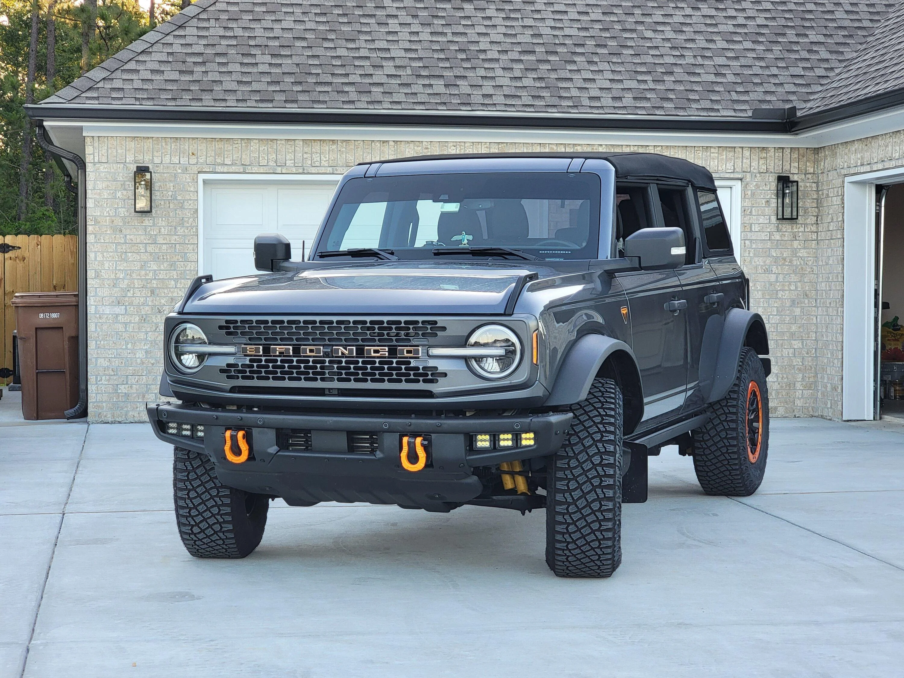 Ford Bronco Rough Country pocket lights - anyone installed? 20220526_191758