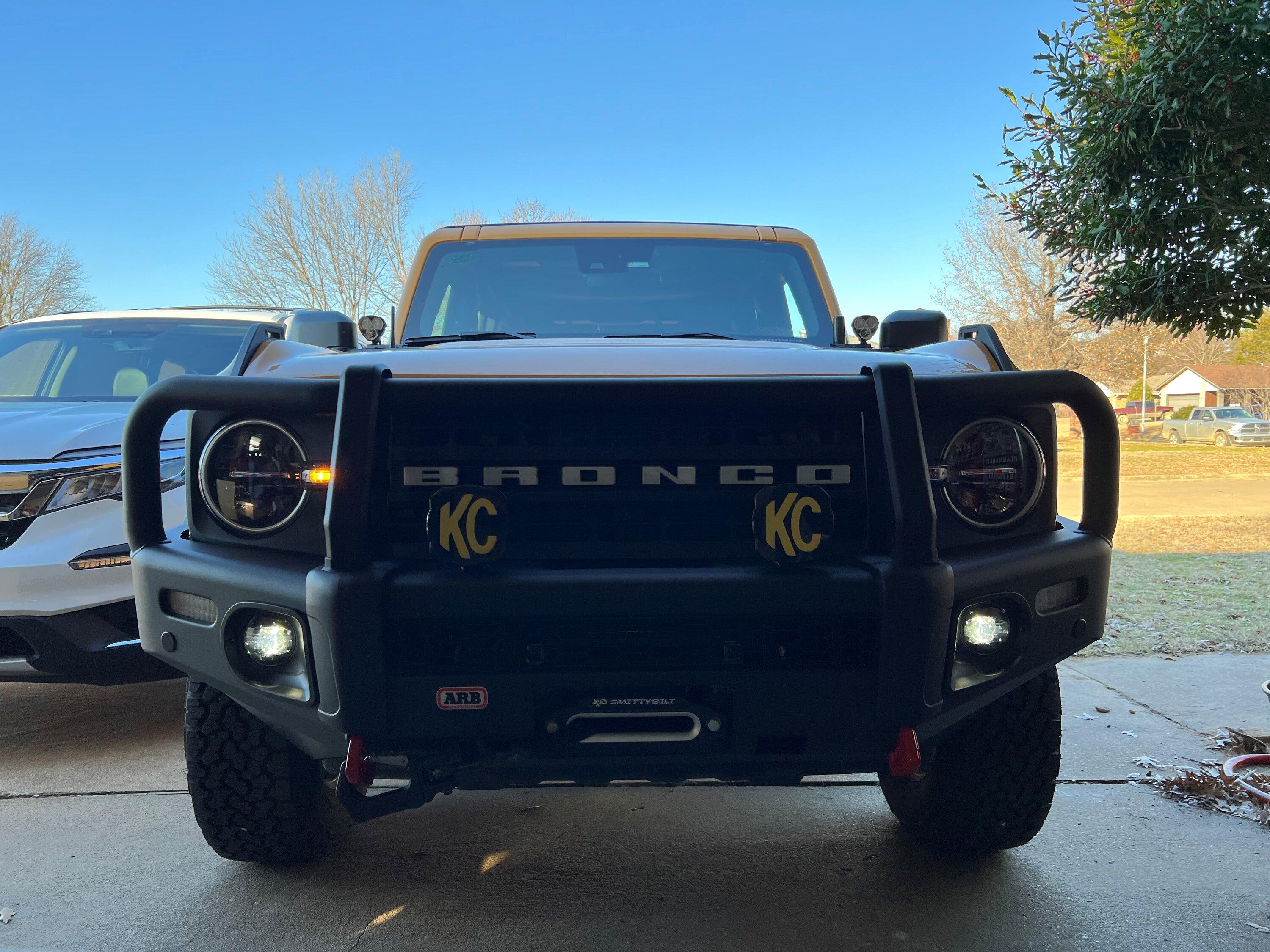 Ford Bronco ARB Summit Bumper damaged and missing hardware ARB