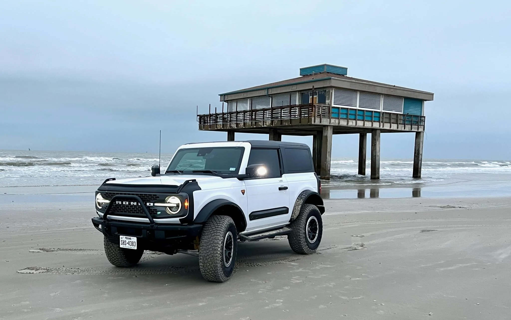 Ford Bronco Anyone having second thoughts on chosen color? IMG_1549