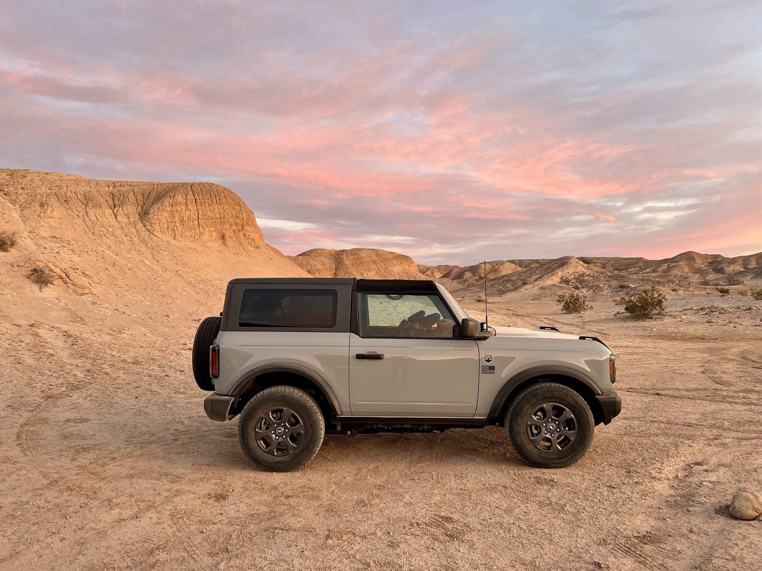 Ford Bronco Bronco Team 2 door. tempImageFG6qZi