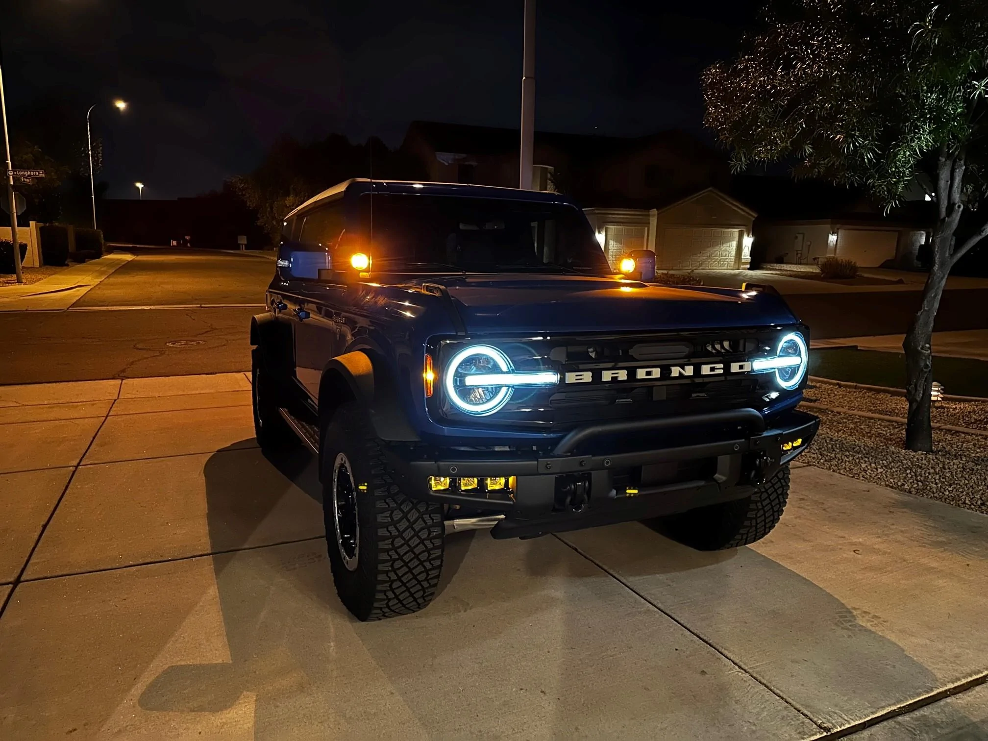 Ford Bronco Rough country ditch lights installed 2.7
