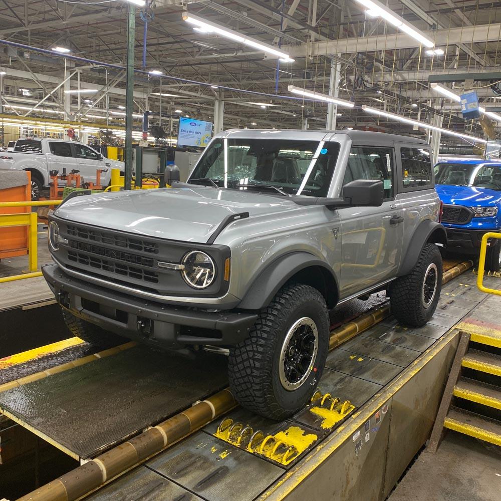 Ford Bronco 11/28/2022 Build Week image