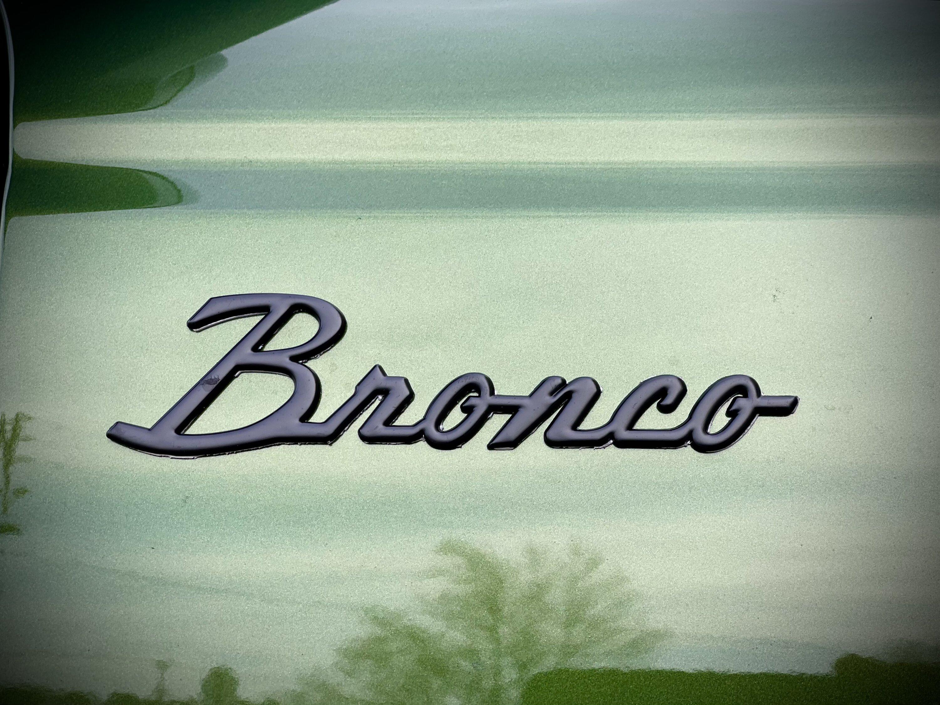 Ford Bronco ERUPTION GREEN Bronco Club 331FC35D-1BD2-4069-9346-196C592D4922