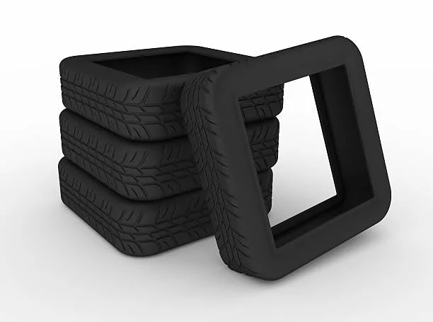 Ford Bronco Lincoln model on same platform car-wheel