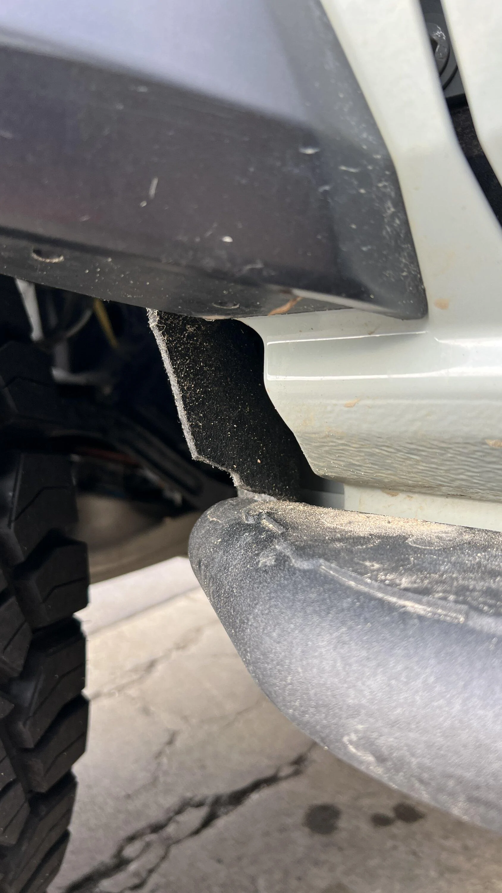 Ford Bronco RTR Rock Sliders for your BRaptor! IMG_3851