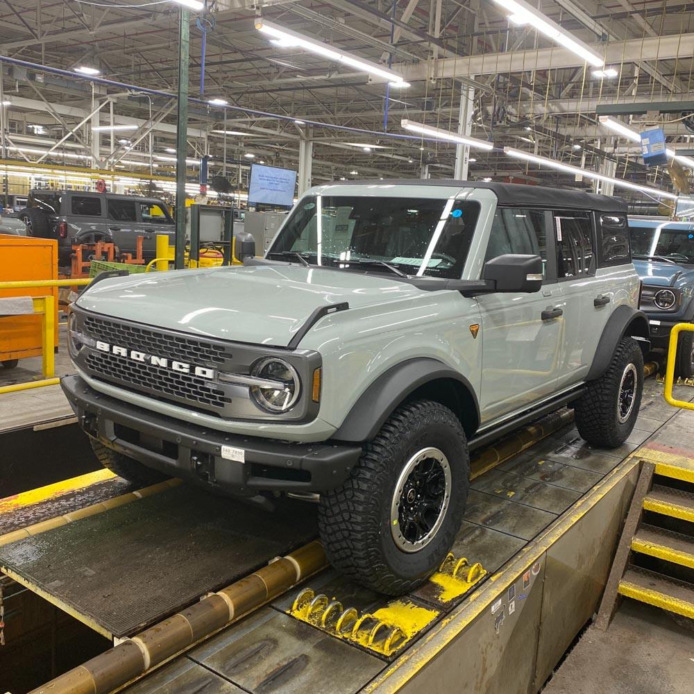 Ford Bronco 12/5/2022 Build week with spreadsheet 1673445785711