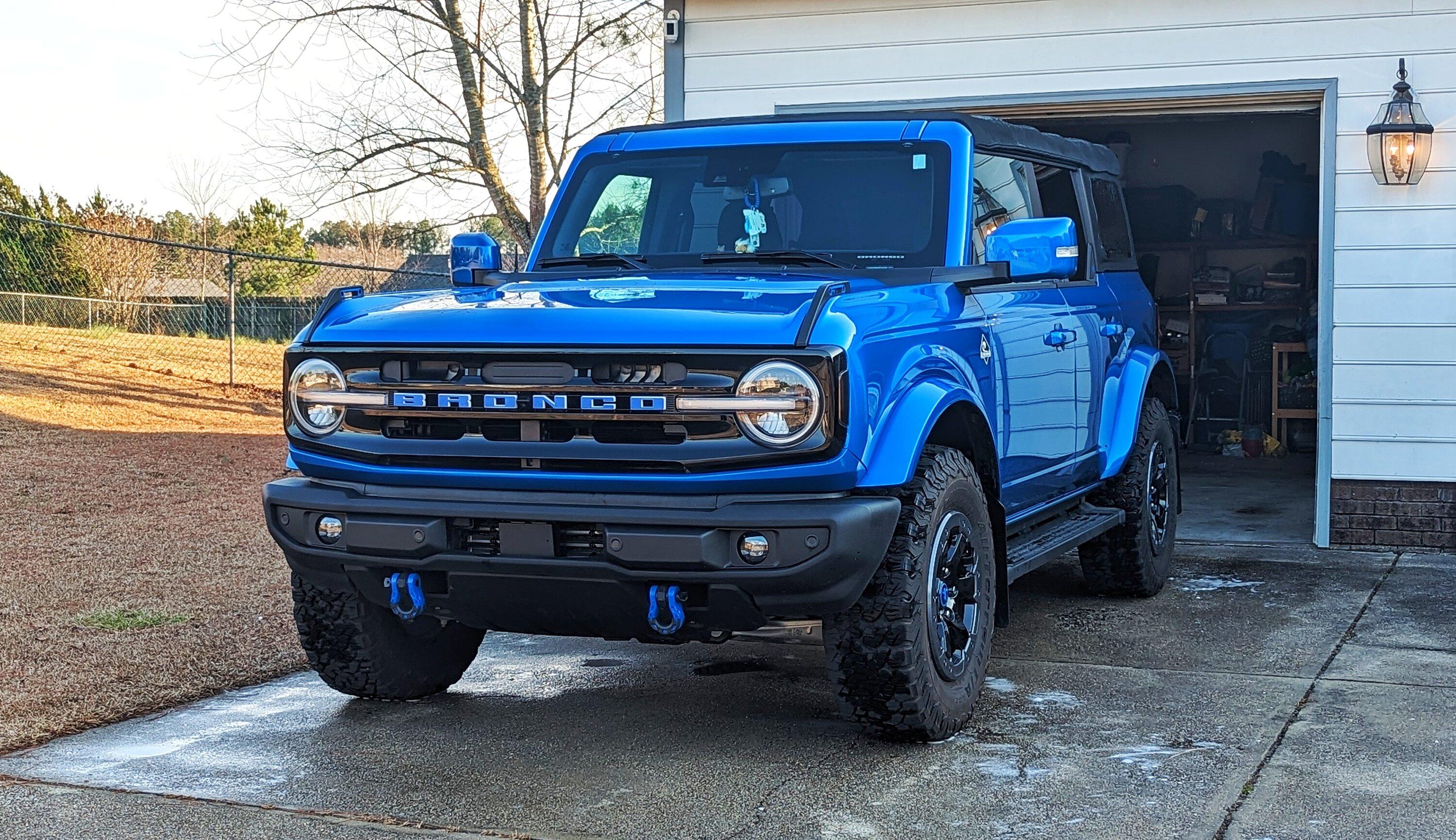 Ford Bronco Jazer's Blu Pony PXL_20230111_204944778-01