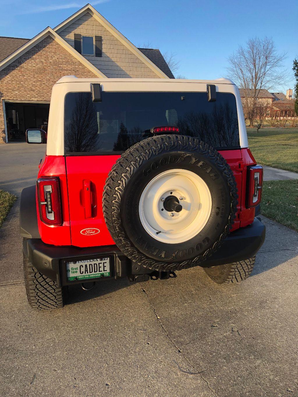 Ford Bronco RACE RED Bronco Club BB1
