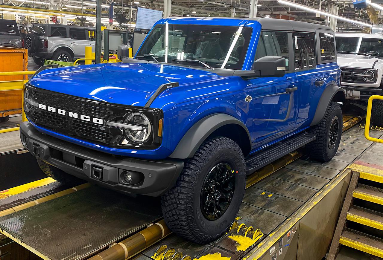 Ford Bronco 11/28/2022 Build Week Bronco-gigapixel-low_res-scale-6_00x