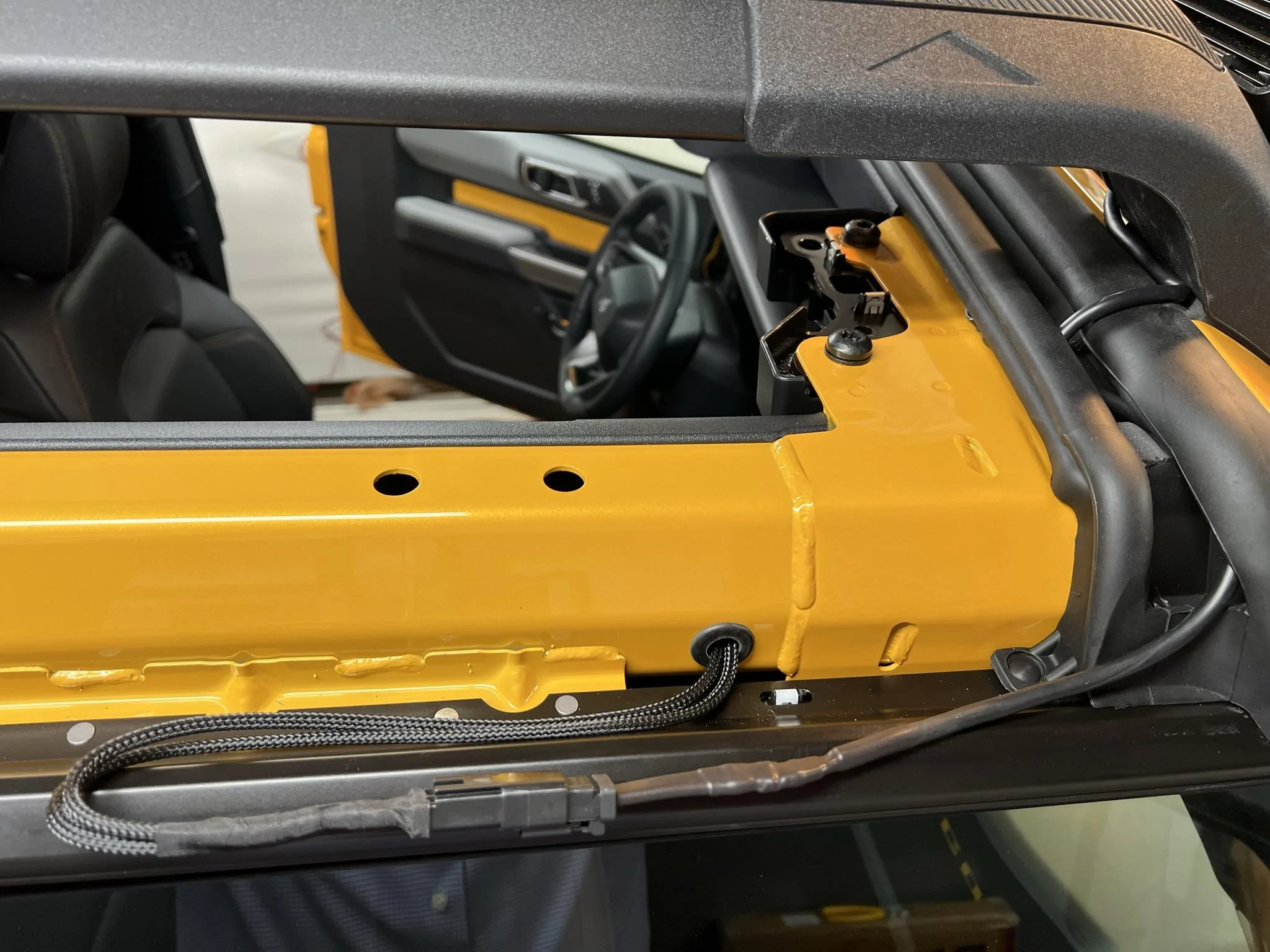 Ford Bronco Removable Roof Light Bar Wiring Solution IMG_5110