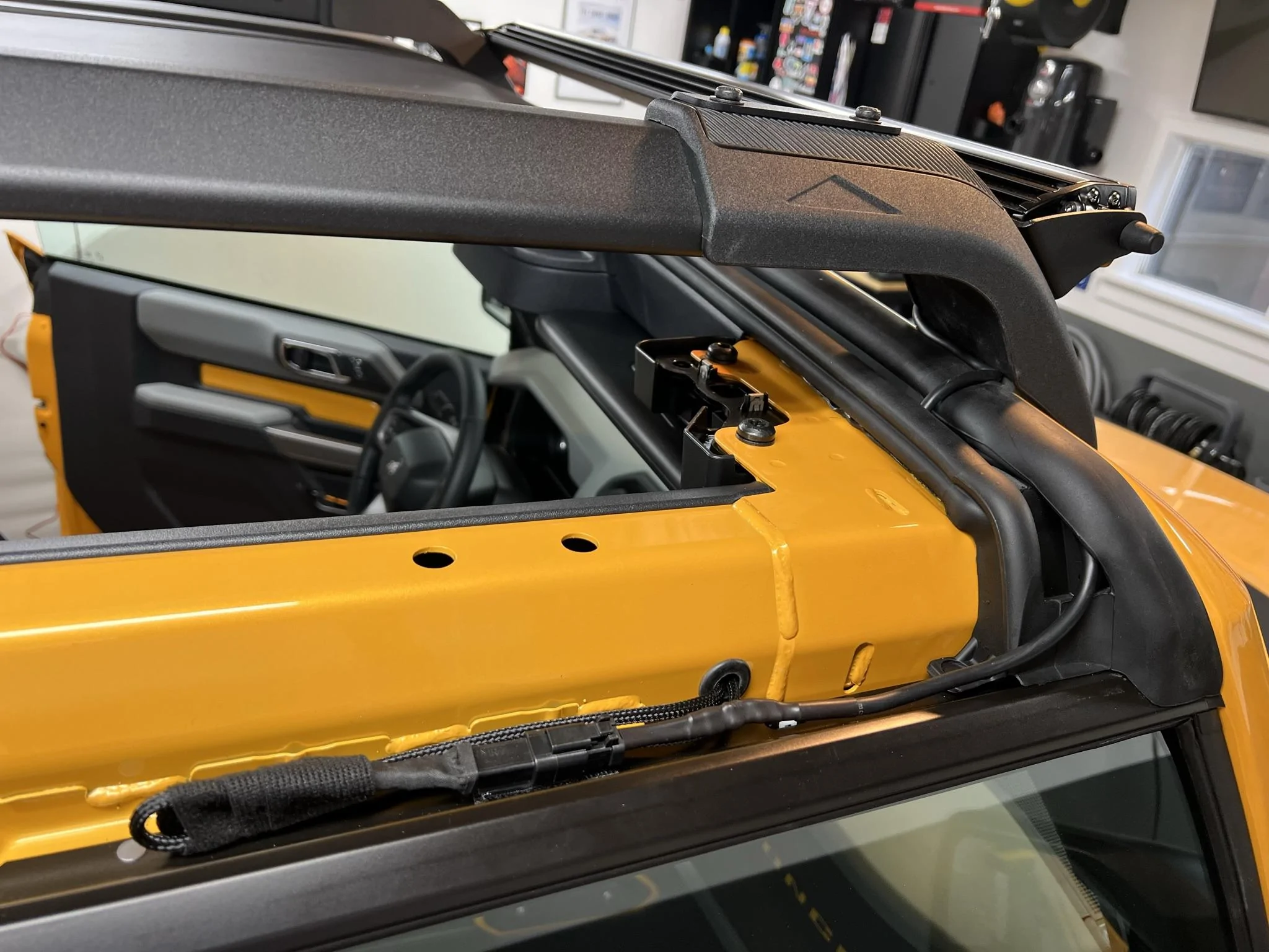 Ford Bronco Removable Roof Light Bar Wiring Solution IMG_5116