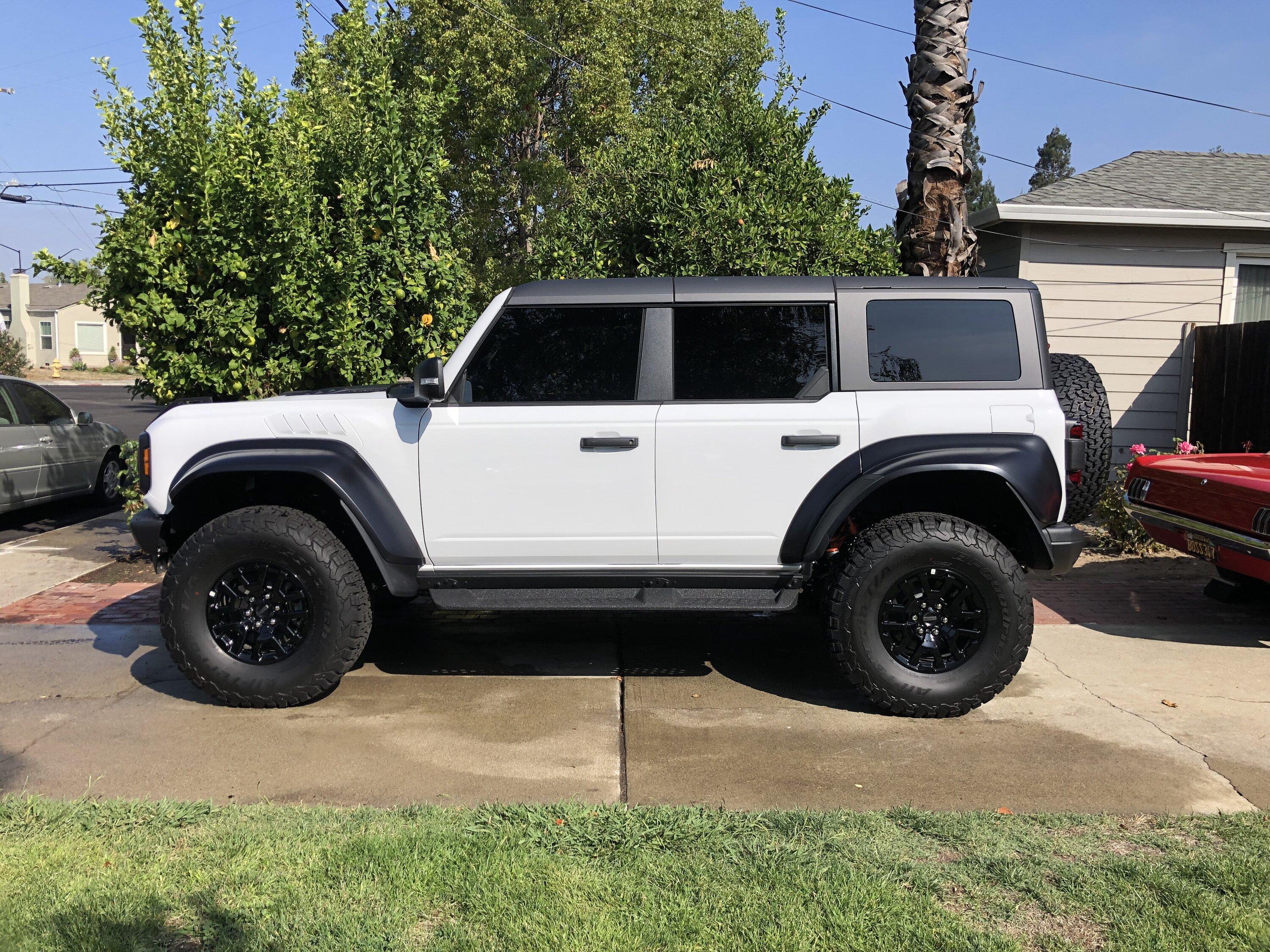 Ford Bronco Tint reference gallery -- post your Bronco pics & specs 📸 😎 379F1745-0F38-4EB9-A220-DD93F5679E49