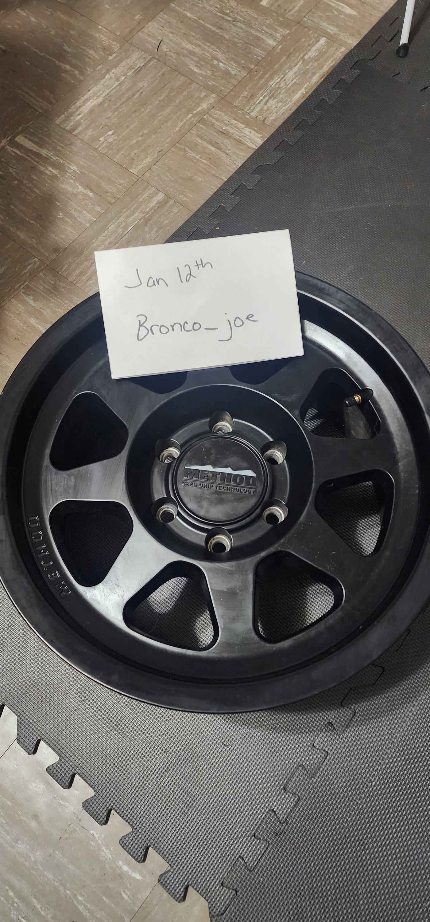 Ford Bronco Method 701 17x8.5 - 0 offset 20230112_182246
