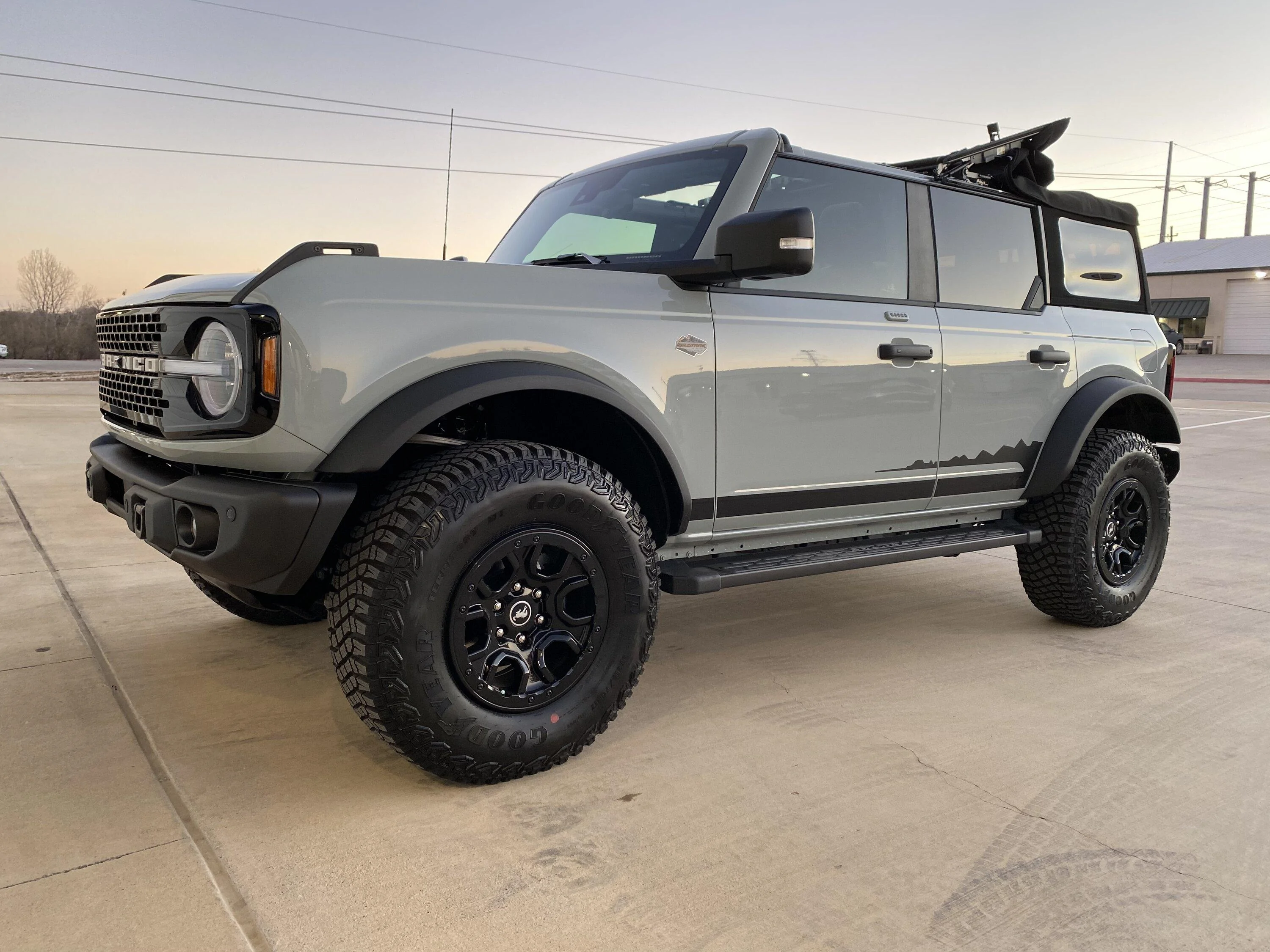 Ford Bronco CACTUS GRAY Bronco Club A30430DC-0926-4A92-8A3A-5C3693465E3E