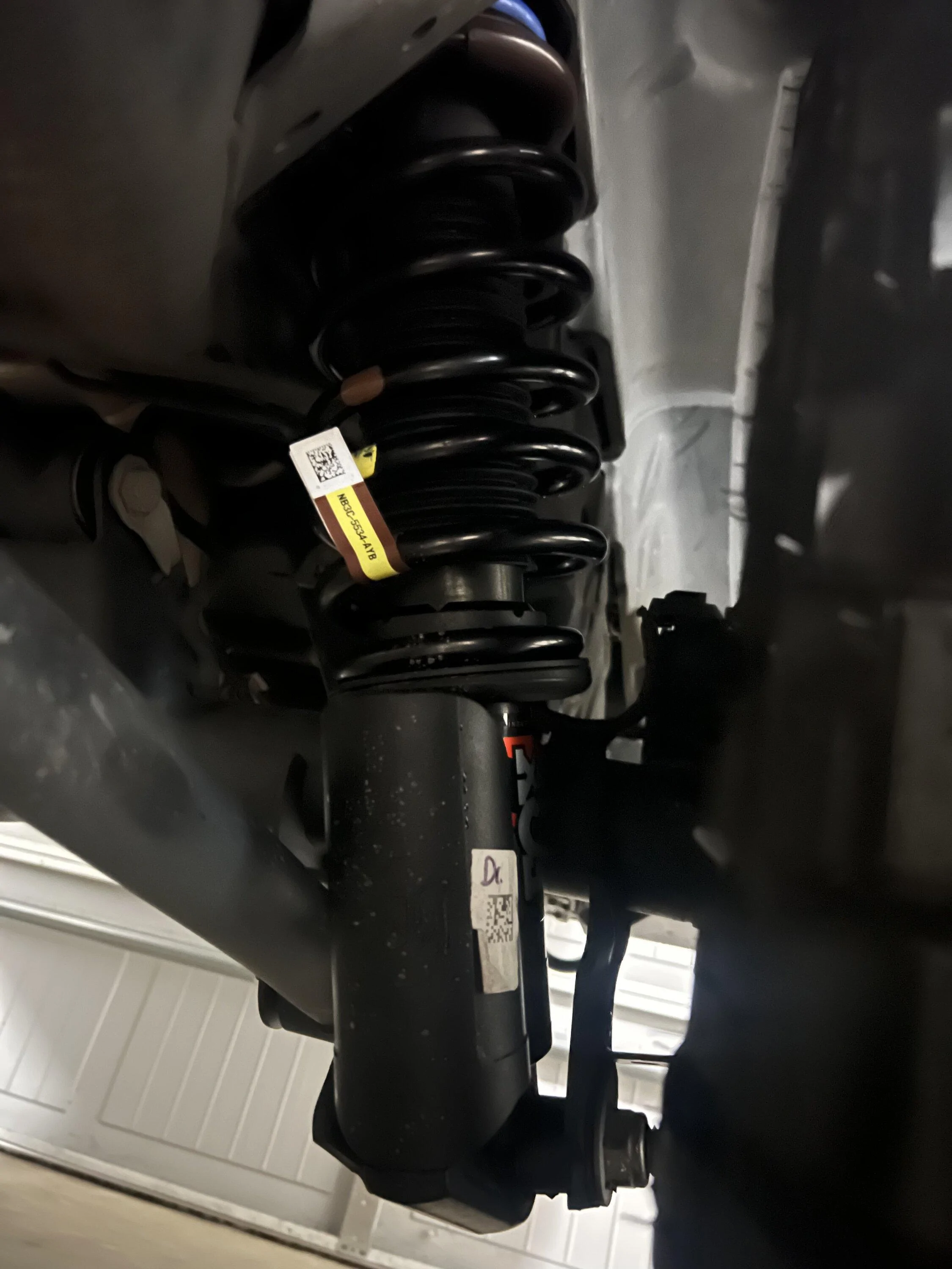 Ford Bronco Hoss 3.0 Fox Coilovers installed on Outer Banks 046C7758-3F8C-46C0-9813-32212E1E4702