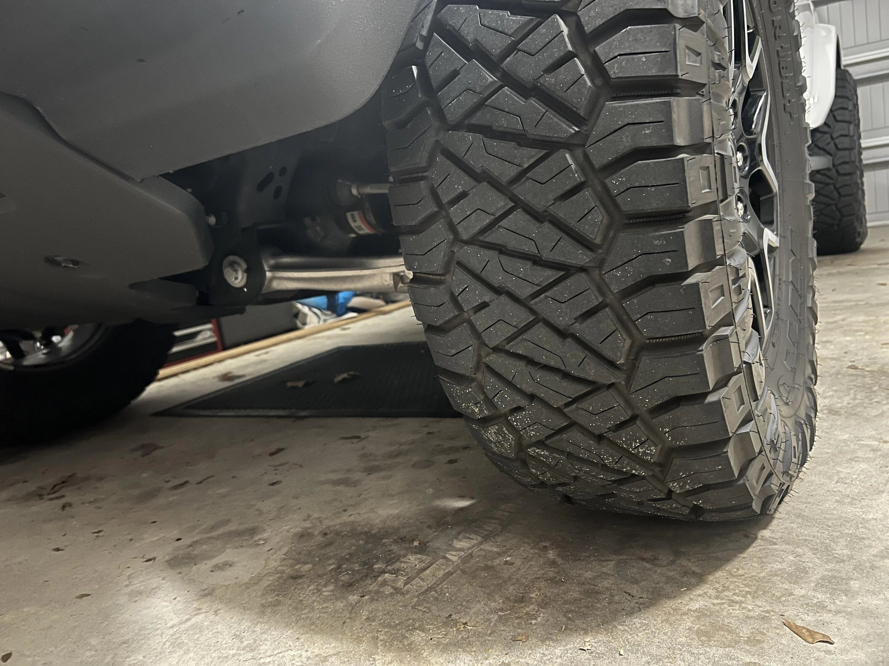 Ford Bronco Hoss 3.0 Fox Coilovers installed on Outer Banks A31679C4-08B0-463D-A916-4BD989E38C73