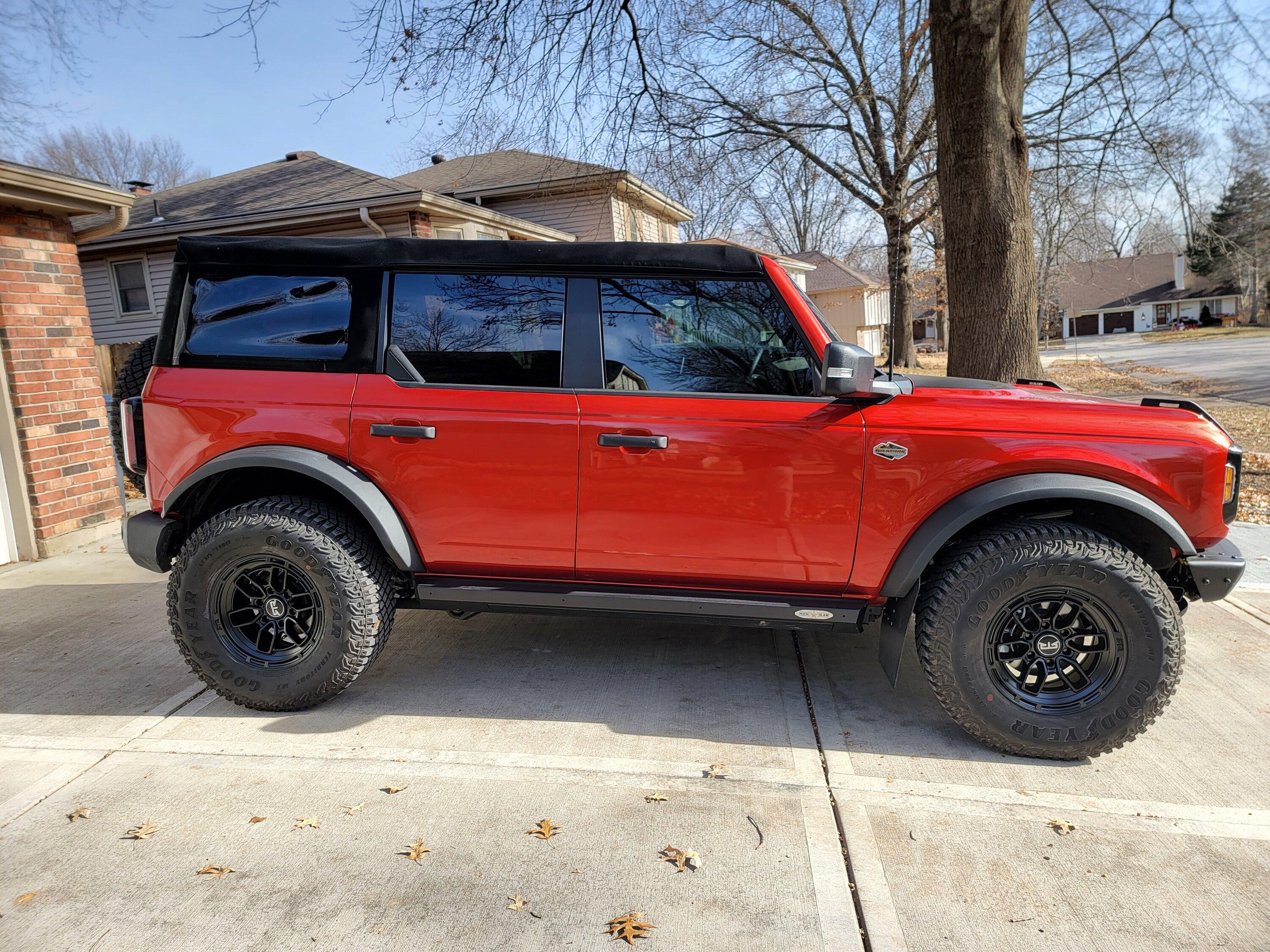 Ford Bronco HOT PEPPER RED Bronco Club 20230114_120949