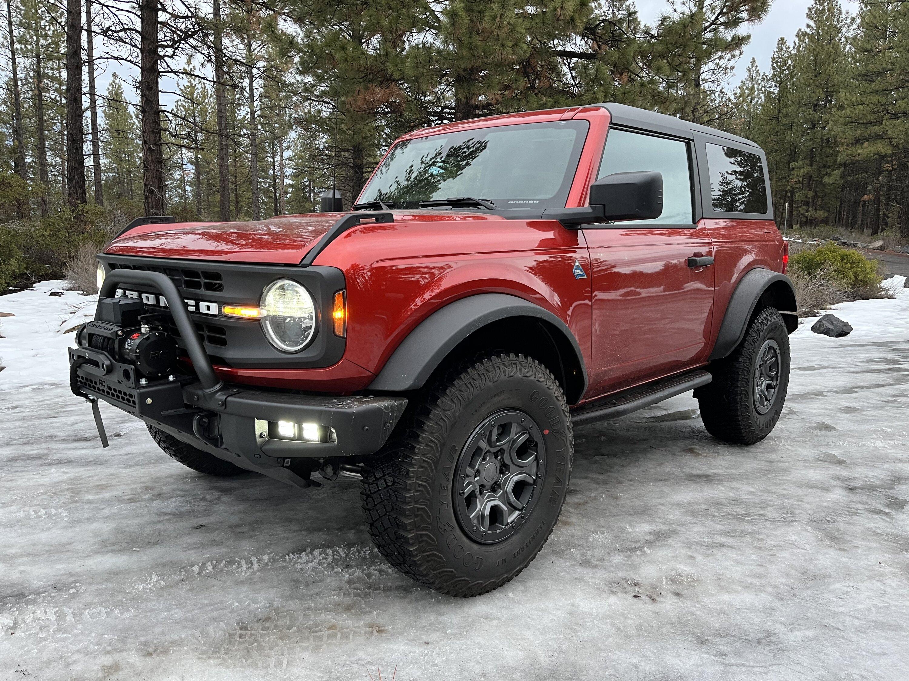 Ford Bronco HOT PEPPER RED Bronco Club 414C3948-F15F-4483-A42B-7286C90EF7A6