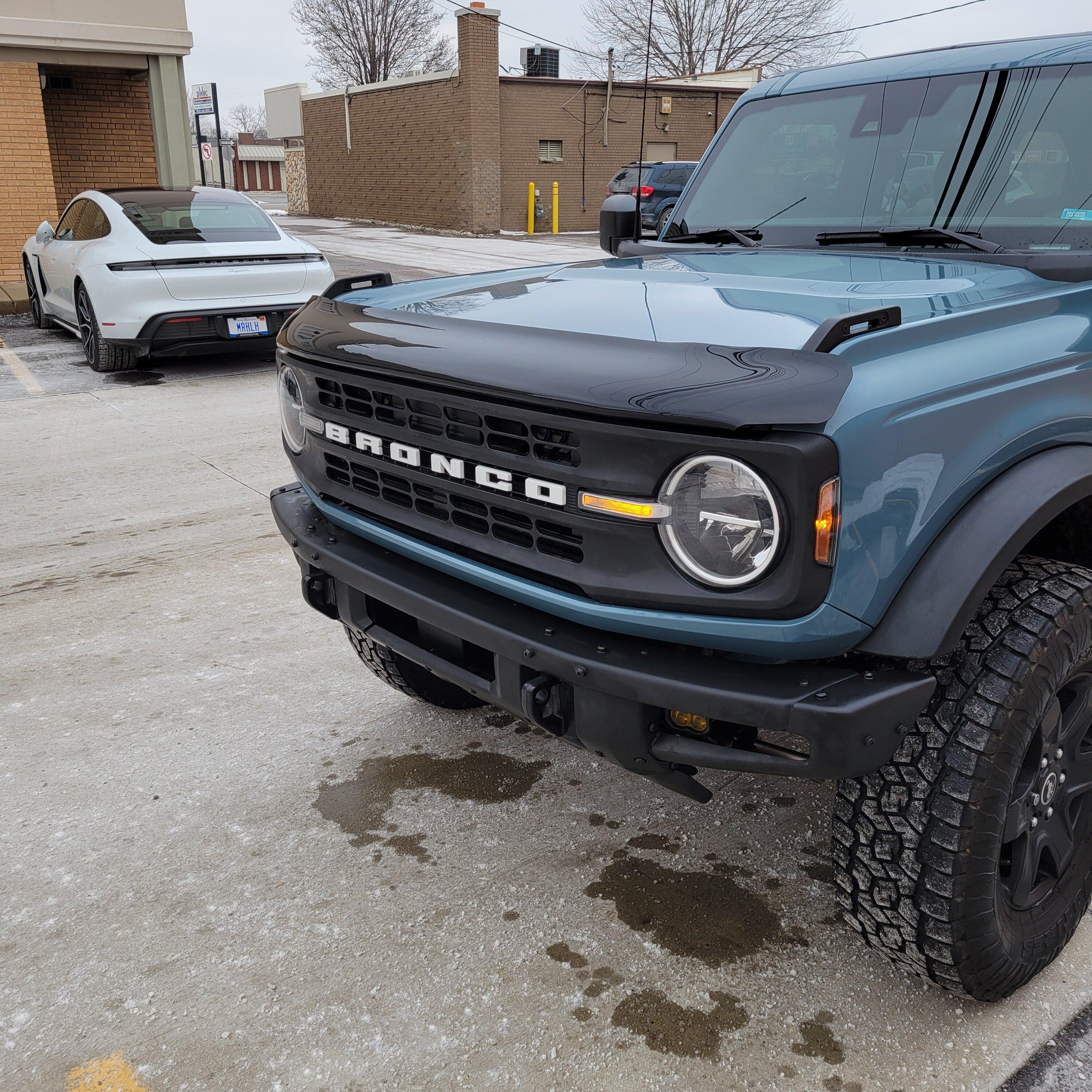 Ford Bronco Hood deflectors - worth it? 20221227_150228